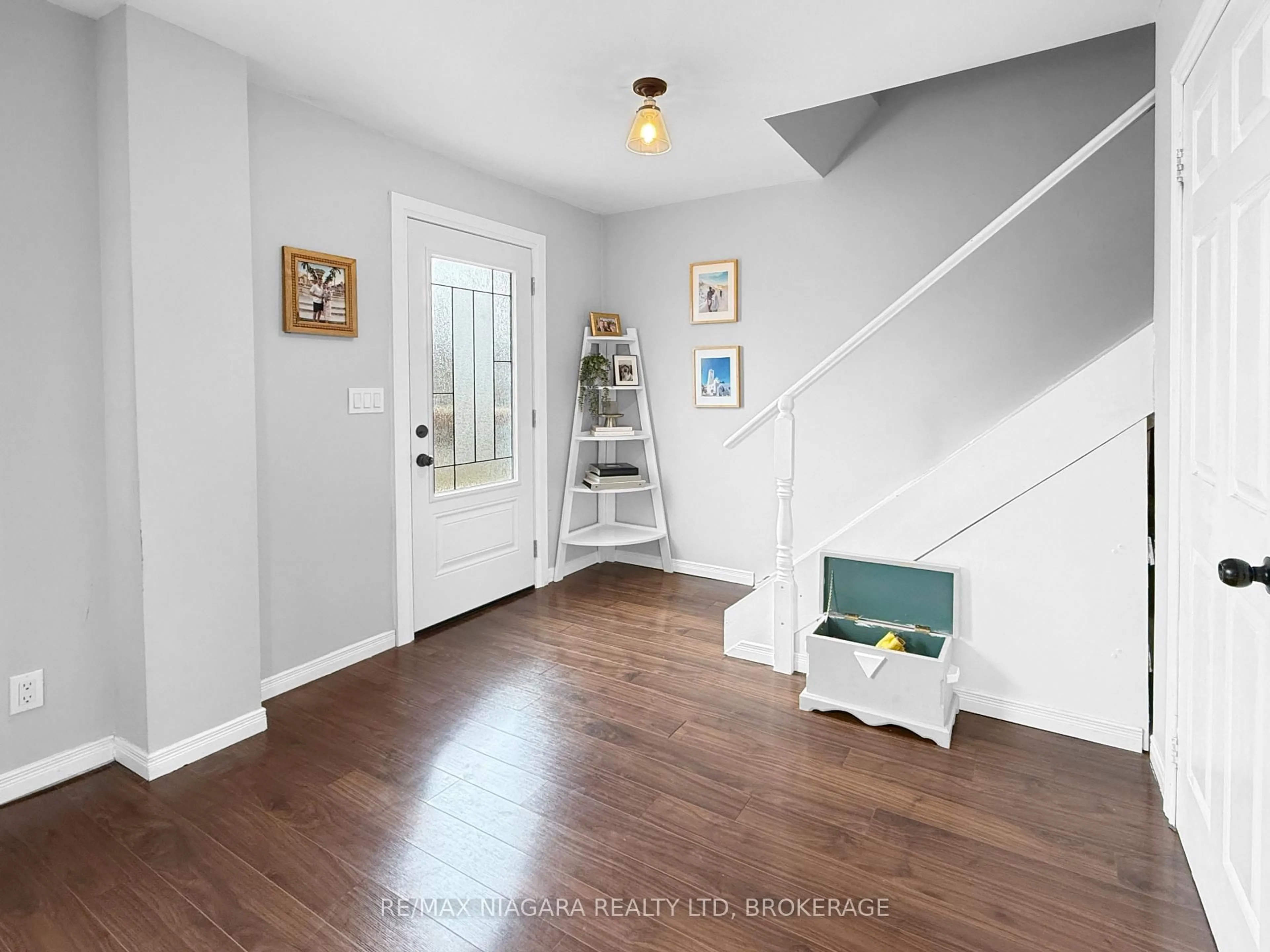 Unknown for 93 Lavinia St, Fort Erie Ontario L2A 2E1