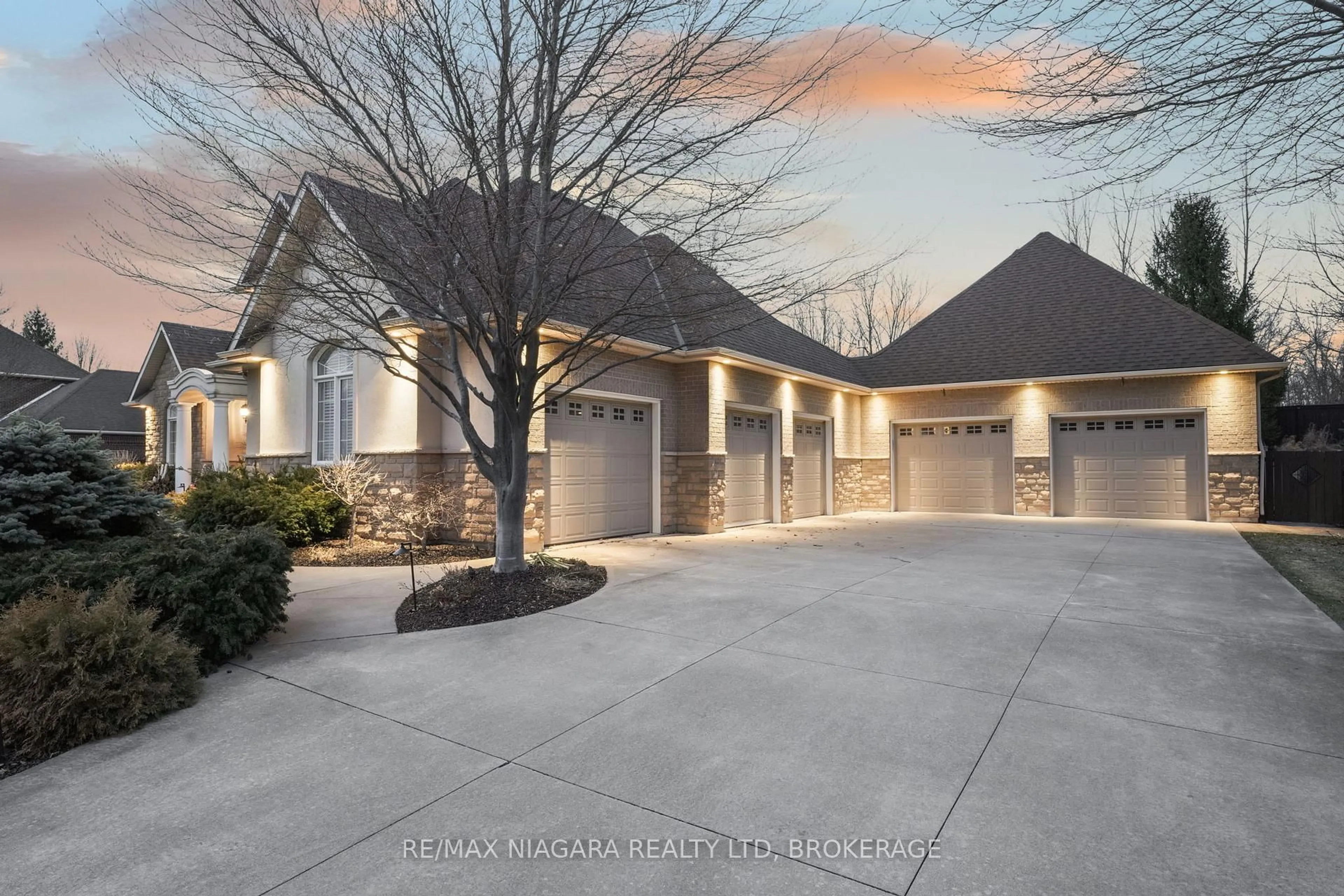 Unknown for 6775 Domenic Cres, Niagara Falls Ontario L2J 4L5