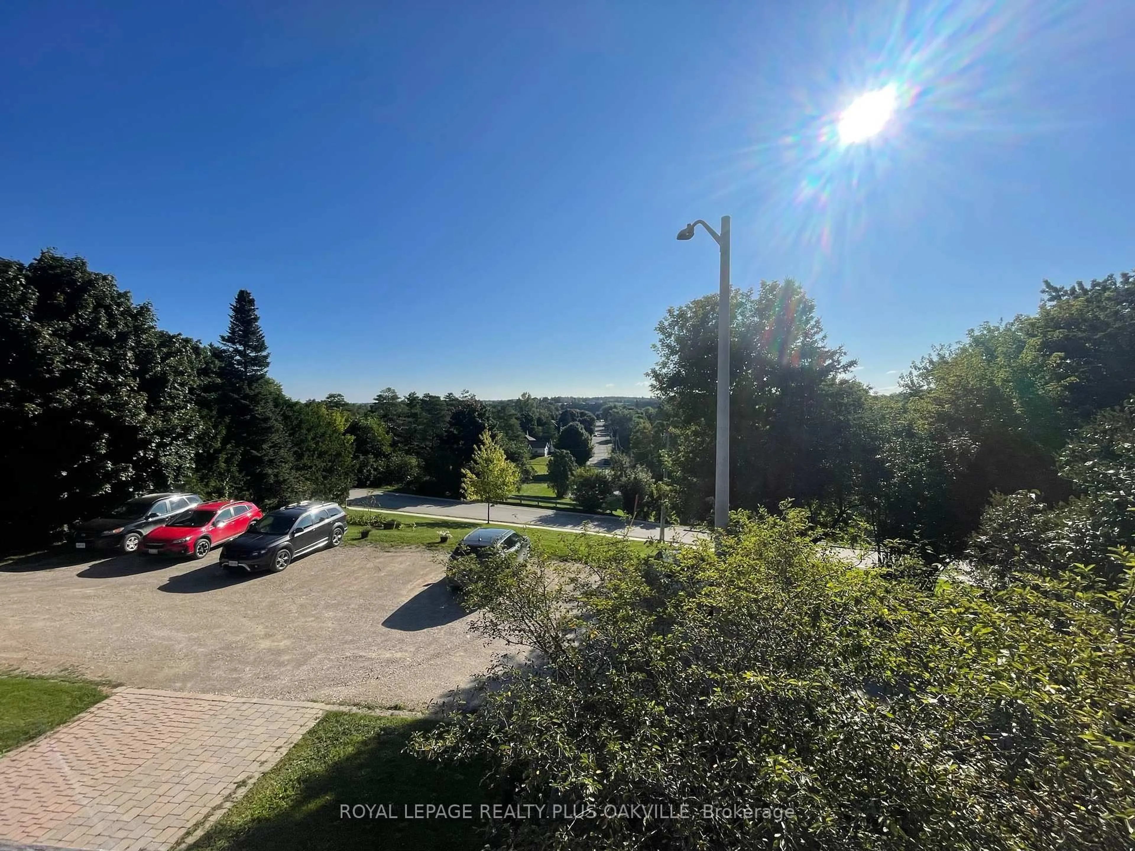 A pic from outside/outdoor area/front of a property/back of a property/a pic from drone, unknown for 62 Crozier St, East Luther Grand Valley Ontario L9W 5N6