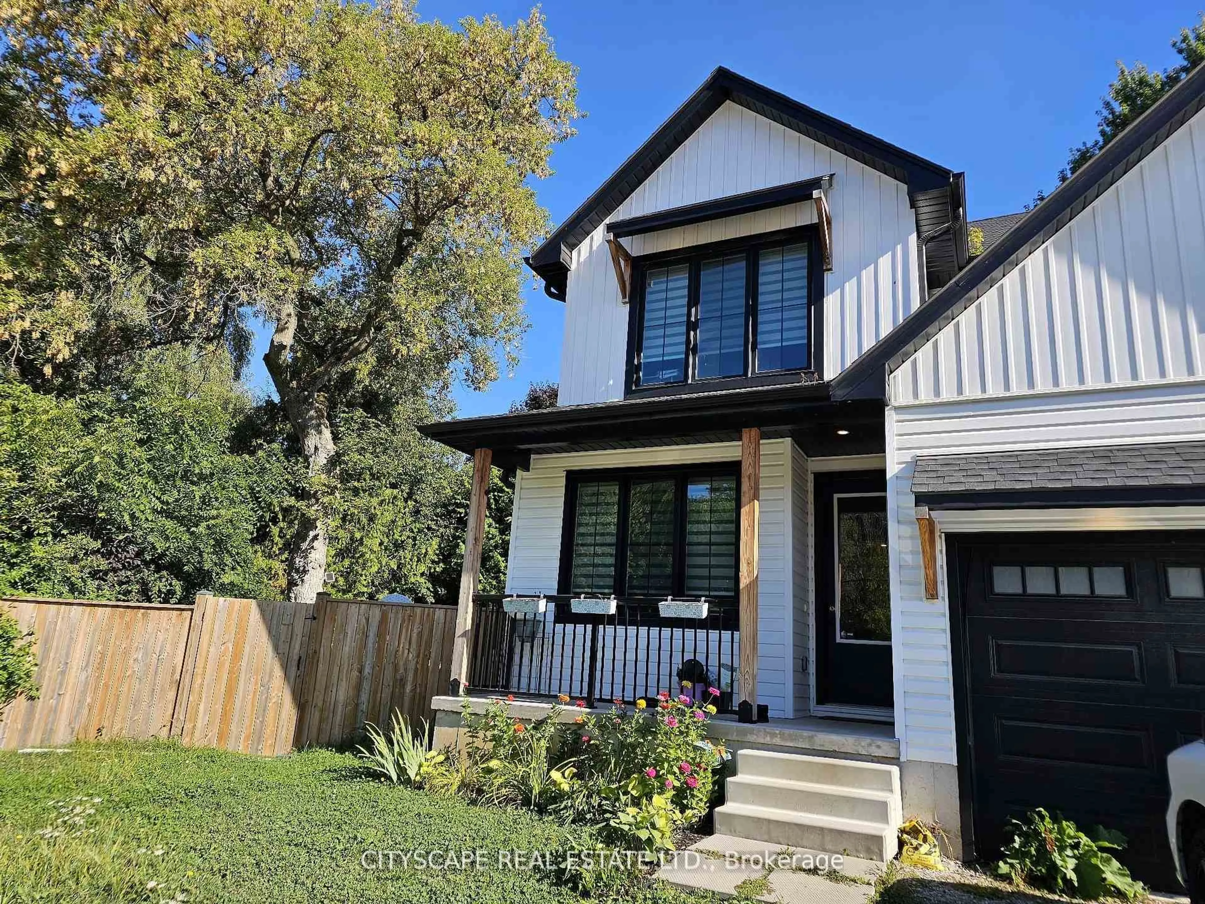 Home with brick exterior material, street for 274 Bell St, Ingersoll Ontario M5C 2P3