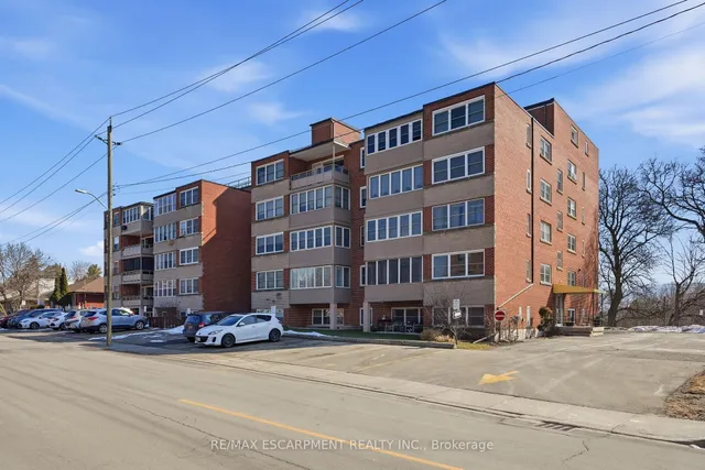 9 GRANT Blvd #106, Hamilton 2