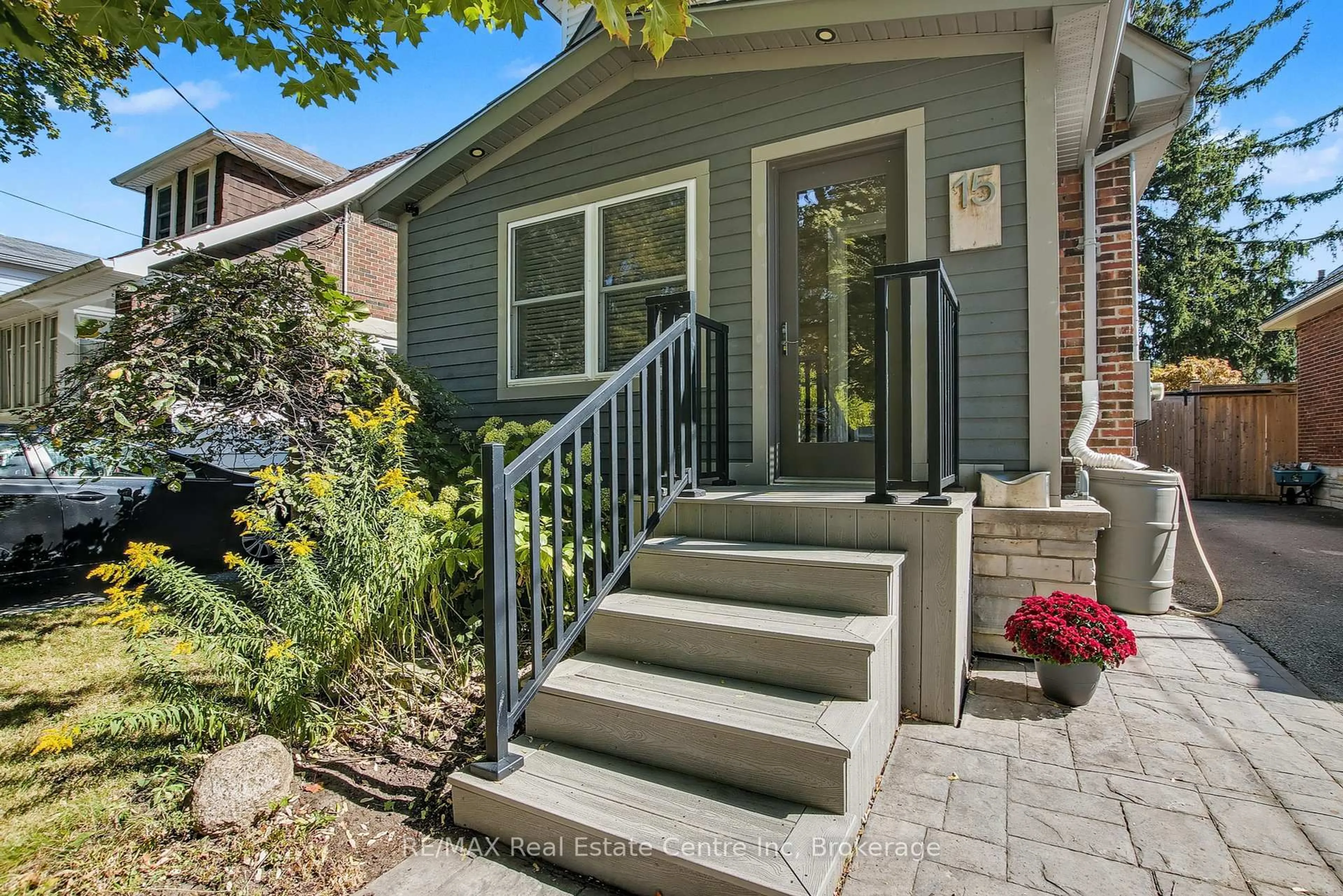 Unknown for 15 Stull Ave, Guelph Ontario N1H 1N2