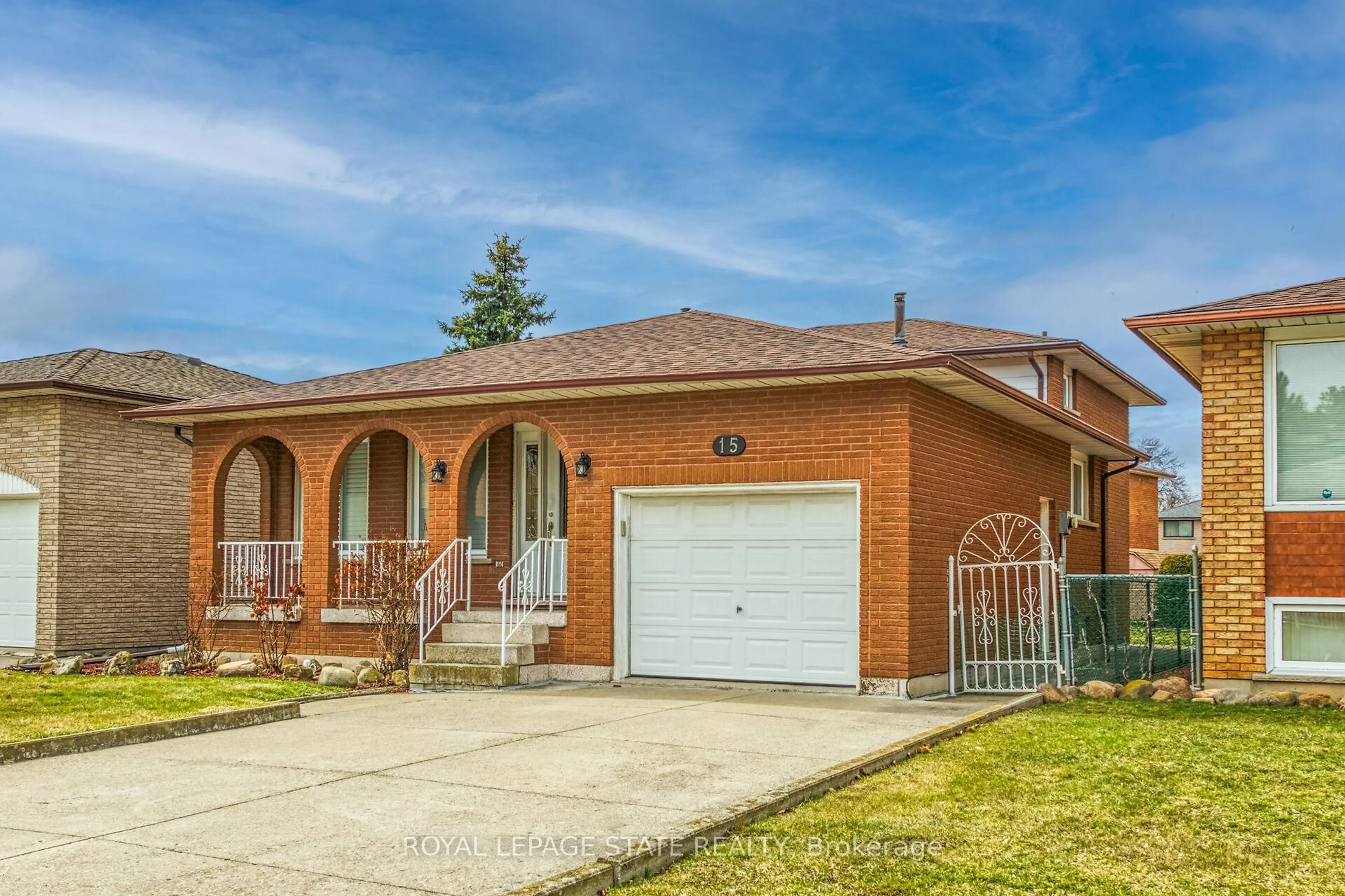 Home with brick exterior material, street for 15 Fairington Cres, Hamilton Ontario L8E 3N3