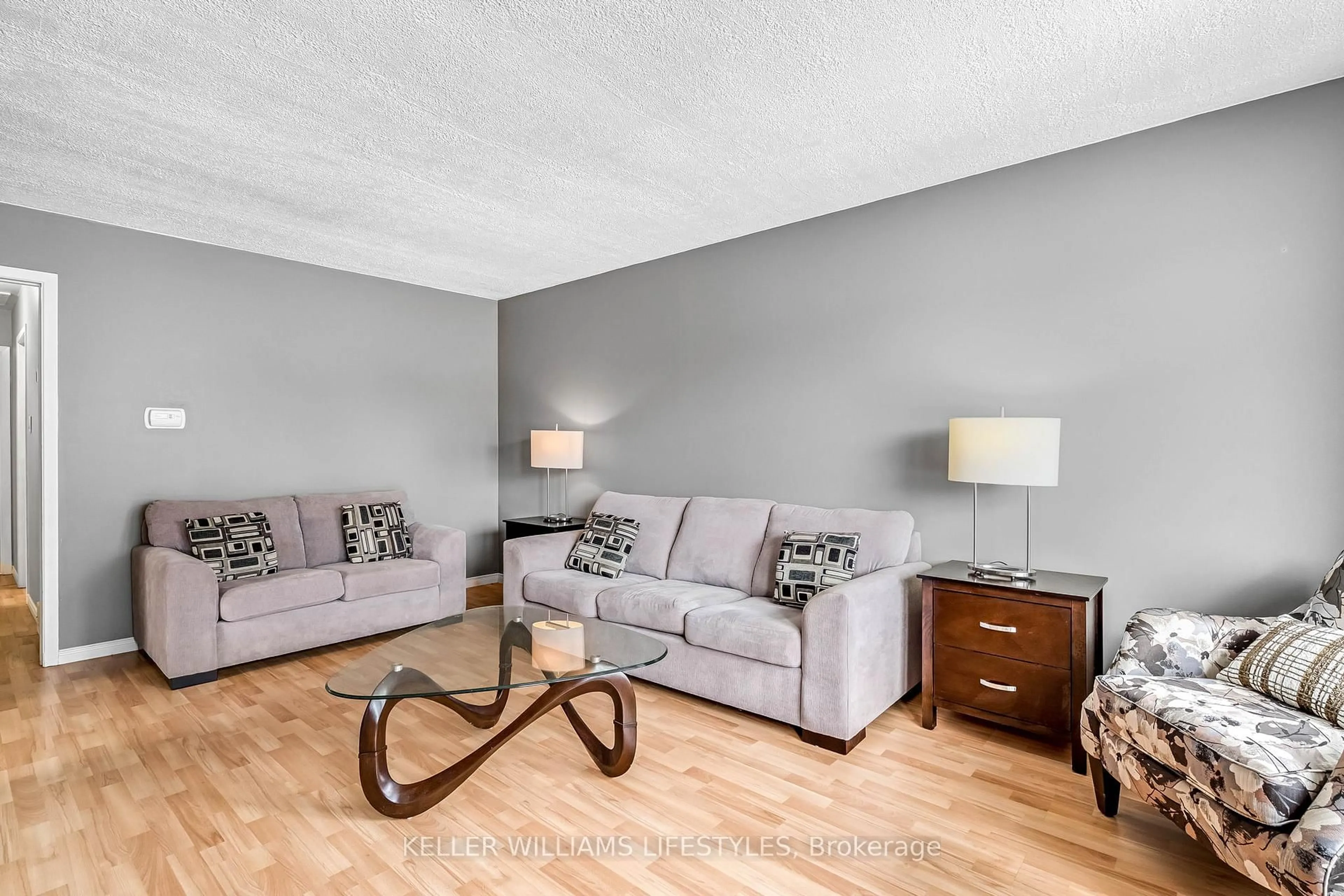 Living room with furniture, unknown for 189 Culver Cres, London East Ontario N5V 3G6