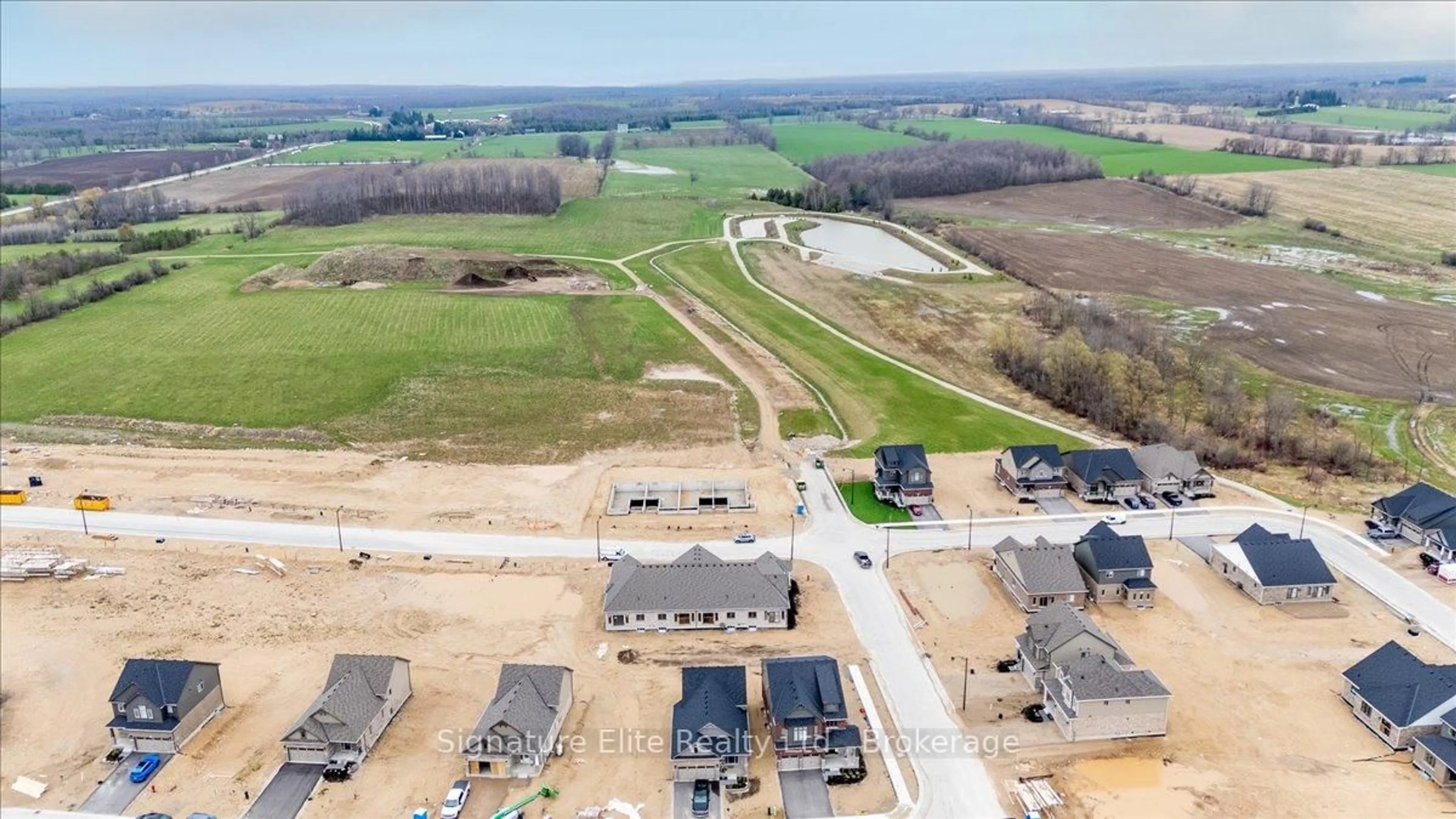 A pic from outside/outdoor area/front of a property/back of a property/a pic from drone, unknown for 109 Herbert Ave, Grey Highlands Ontario N0C 1H0