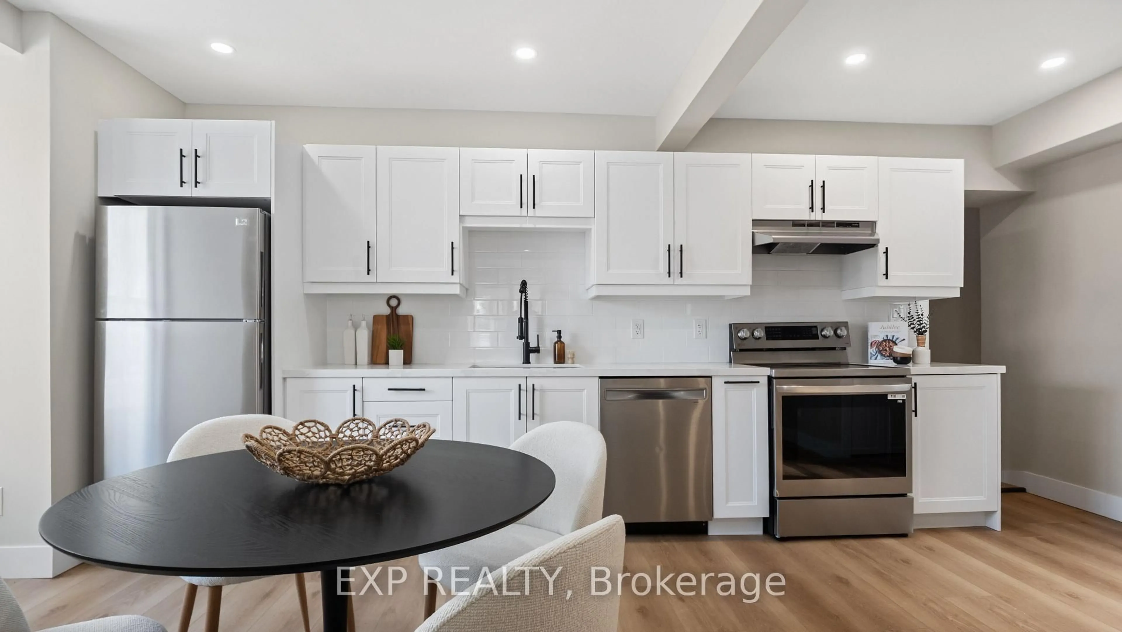 Open concept kitchen, unknown for 491 Upper Wentworth St, Hamilton Ontario L9A 4T8