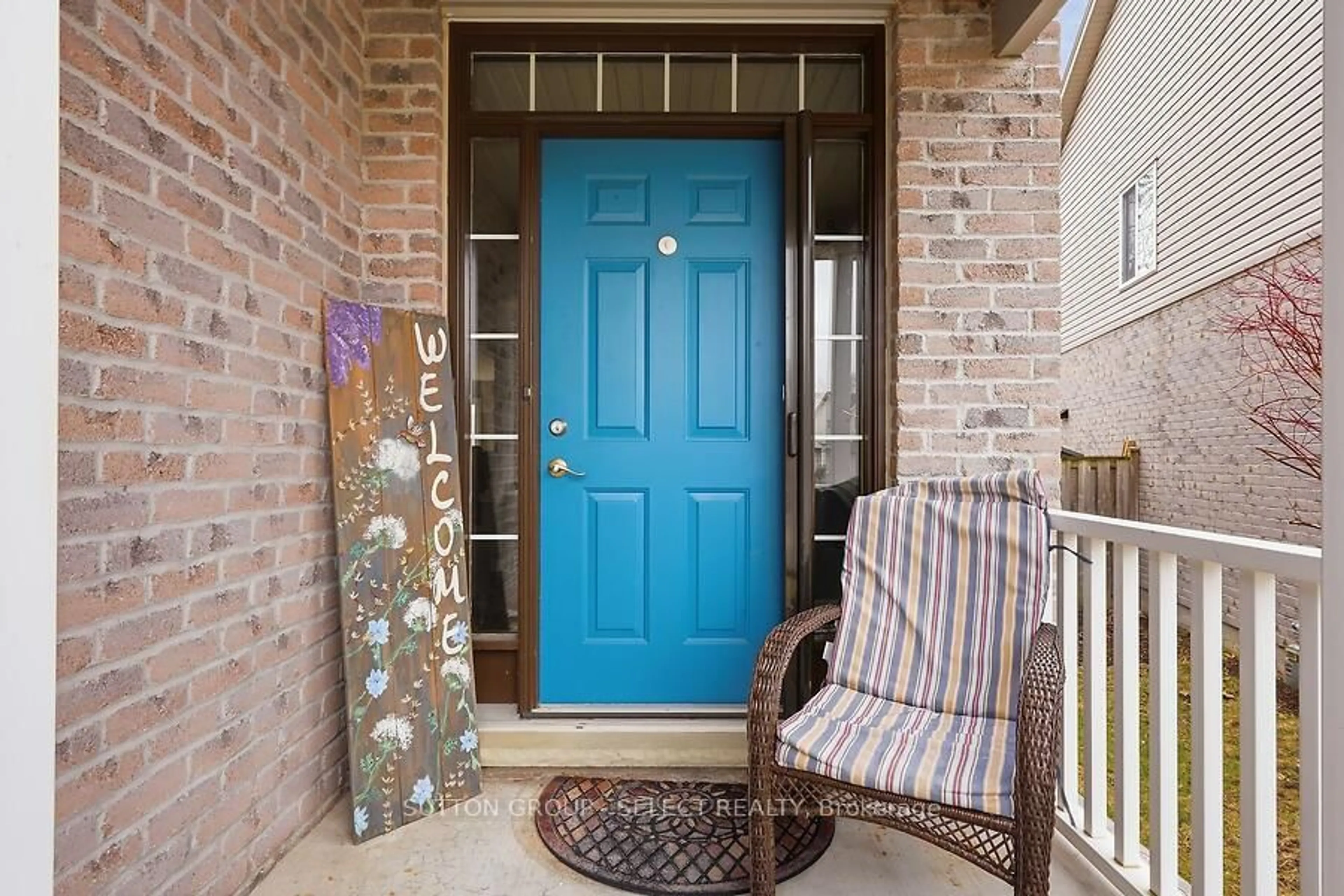 Indoor entryway for 1758 Devos Dr, London North Ontario N5X 4H9