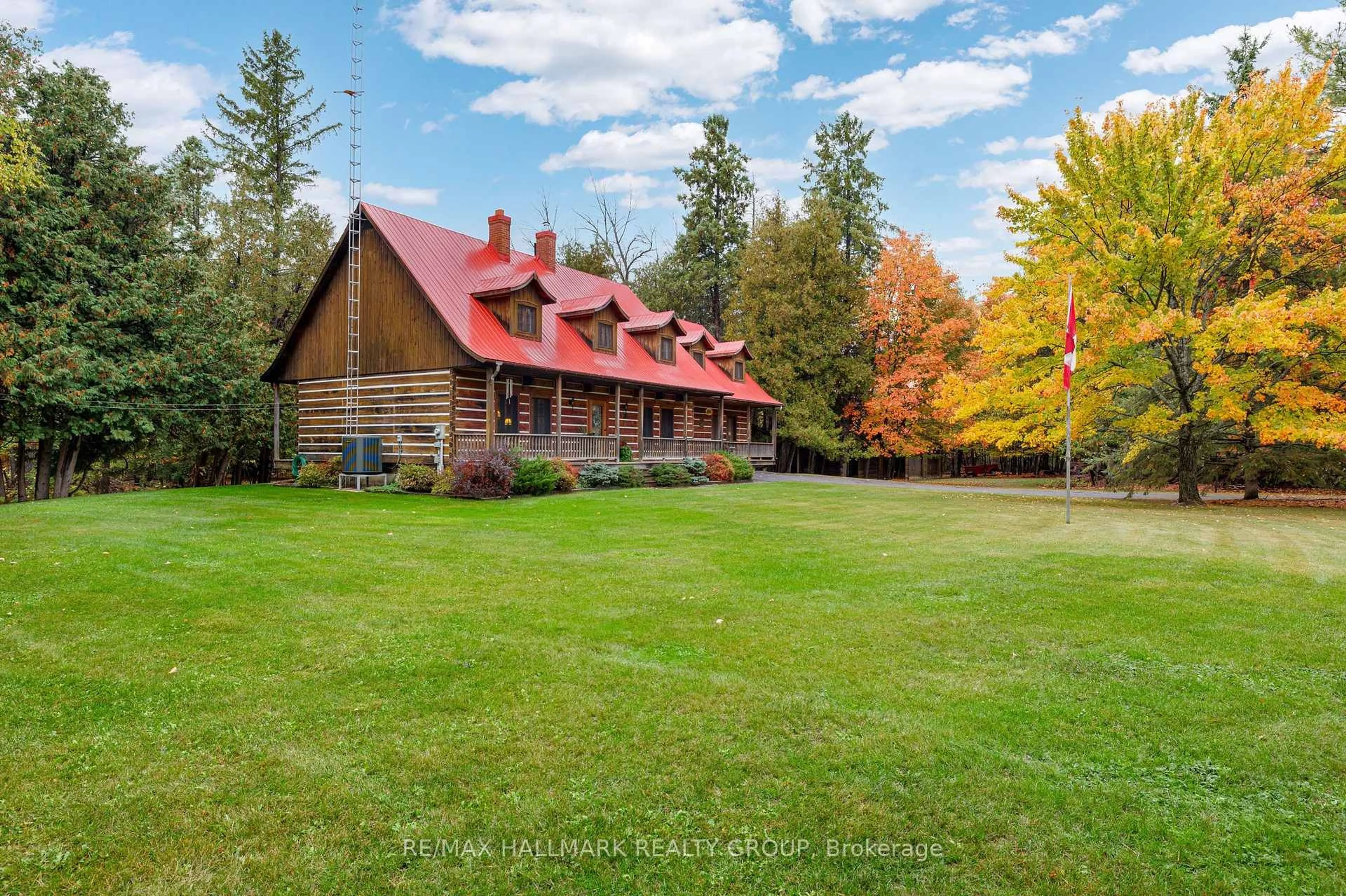 A pic from outside/outdoor area/front of a property/back of a property/a pic from drone, unknown for 109 Crofters Grve, Ottawa Ontario K0A 1T0
