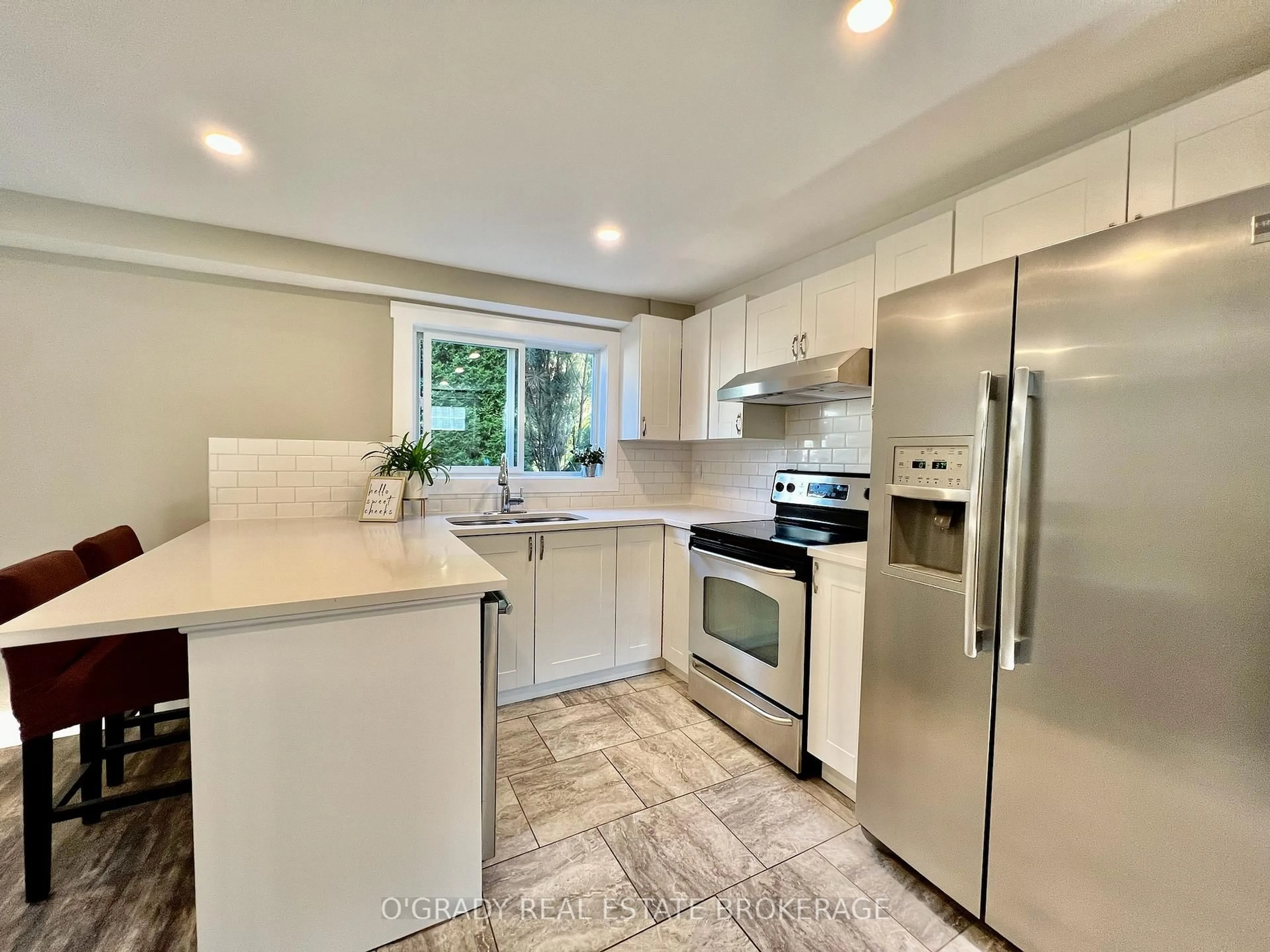 Open concept kitchen, ceramic/tile floor for 8 Edward Lane, Brockville Ontario K6V 5K5