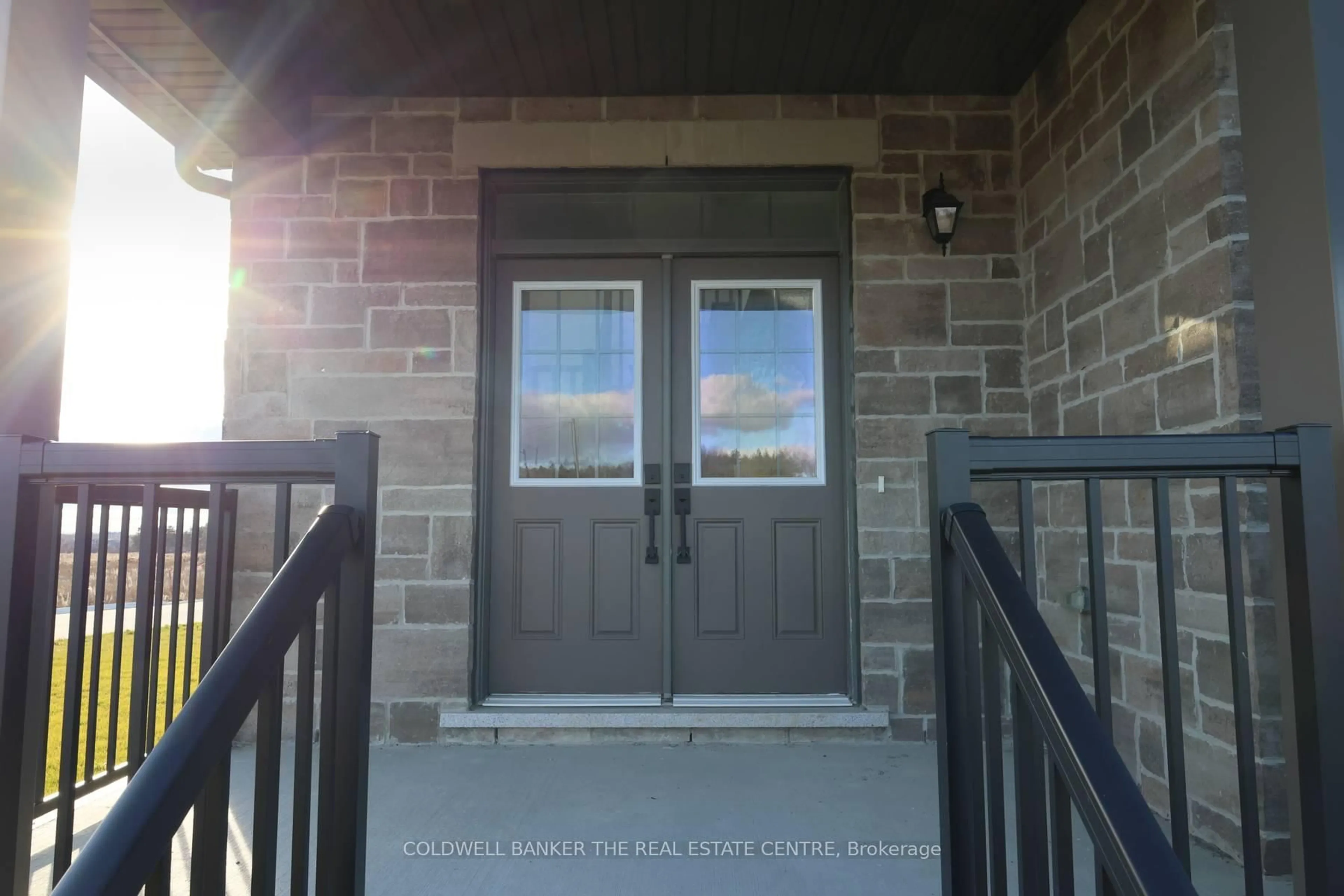 Indoor entryway for 15 Fisher Rd, Kawartha Lakes Ontario K9V 0E5