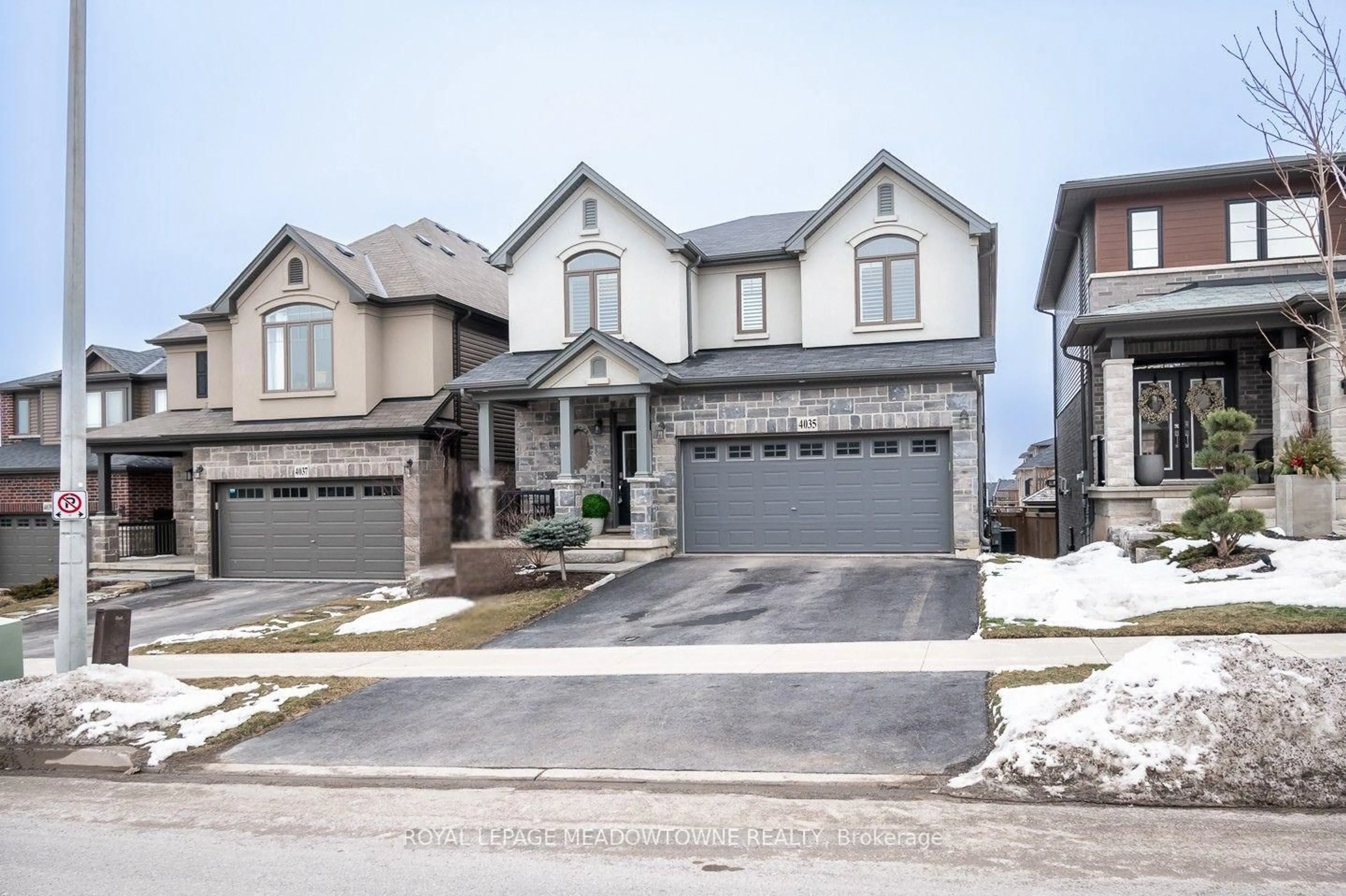 Home with brick exterior material, street for 4035 Stadelbauer Dr, Lincoln Ontario L3J 0S5