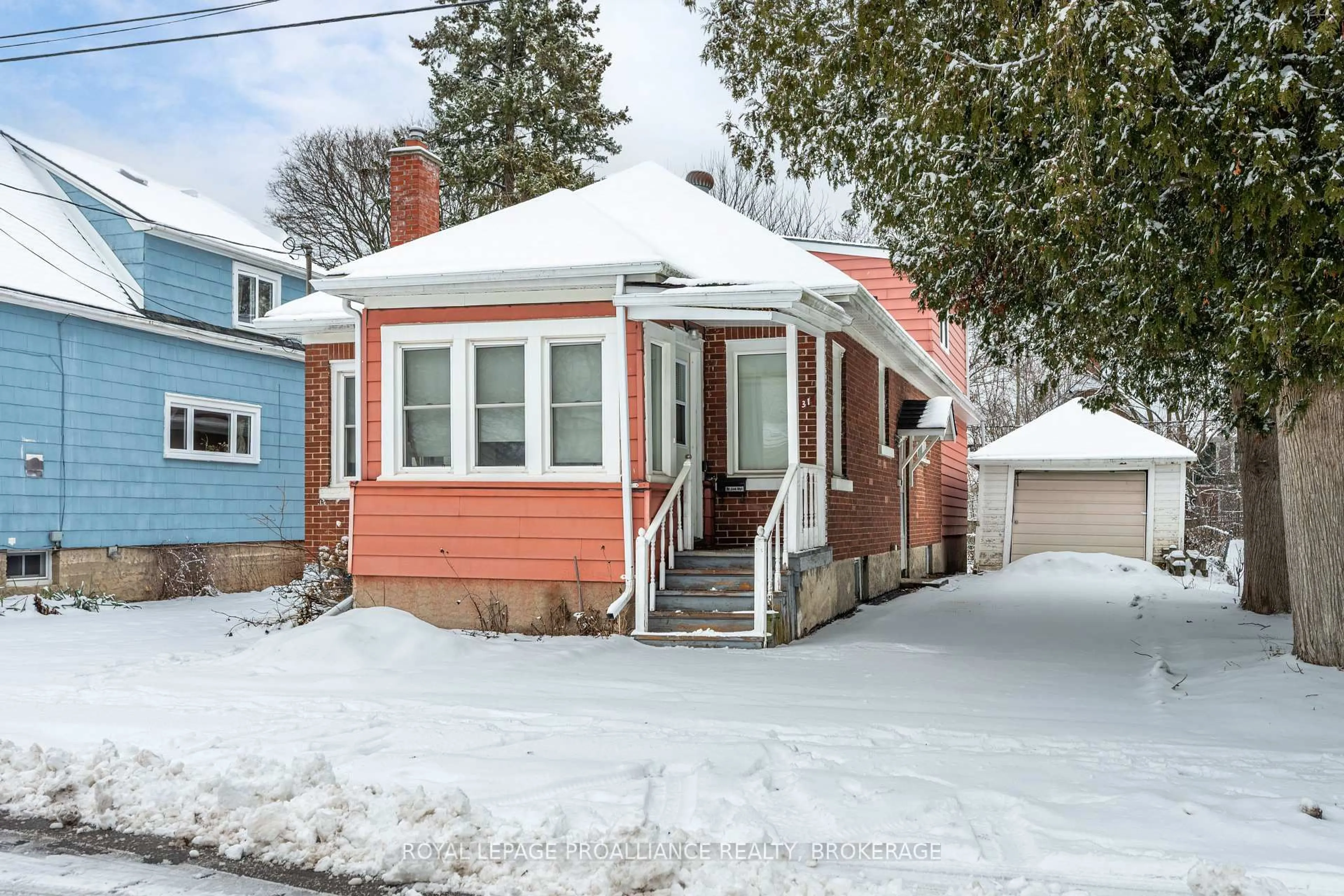 Unknown for 31 Toronto St, Kingston Ontario K7L 4A3