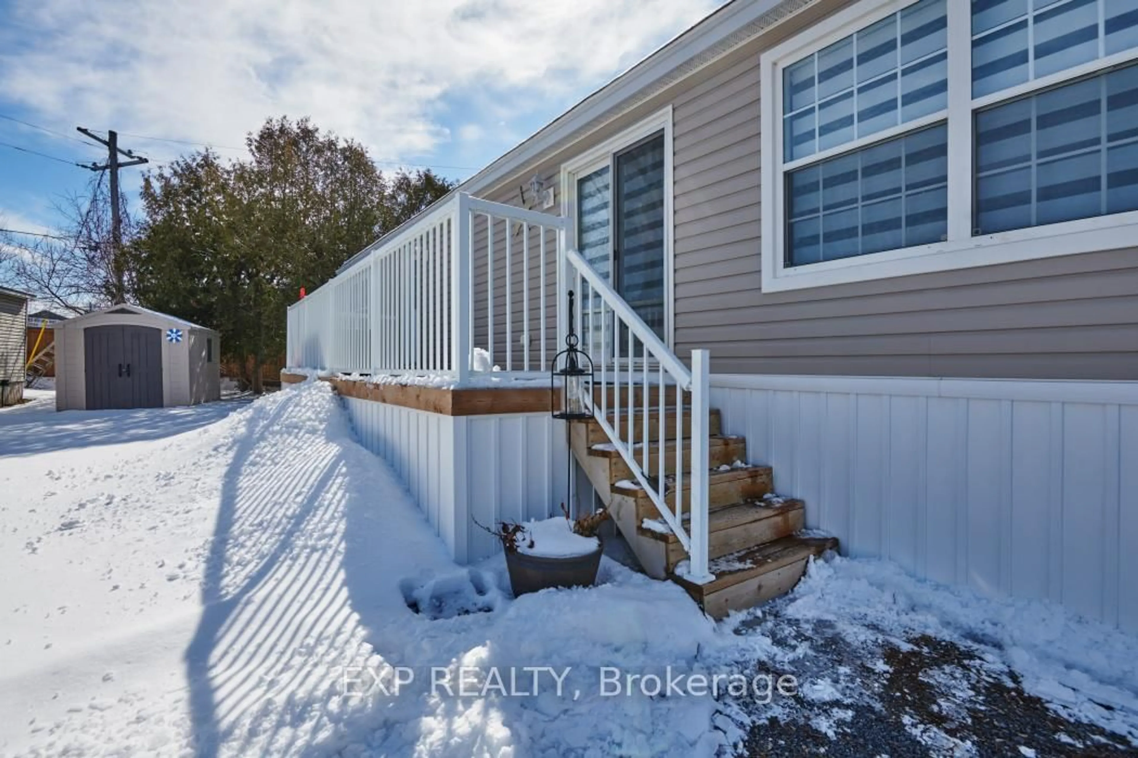 Unknown for 11 Bonner St, Nepean Ontario K2H 7S9