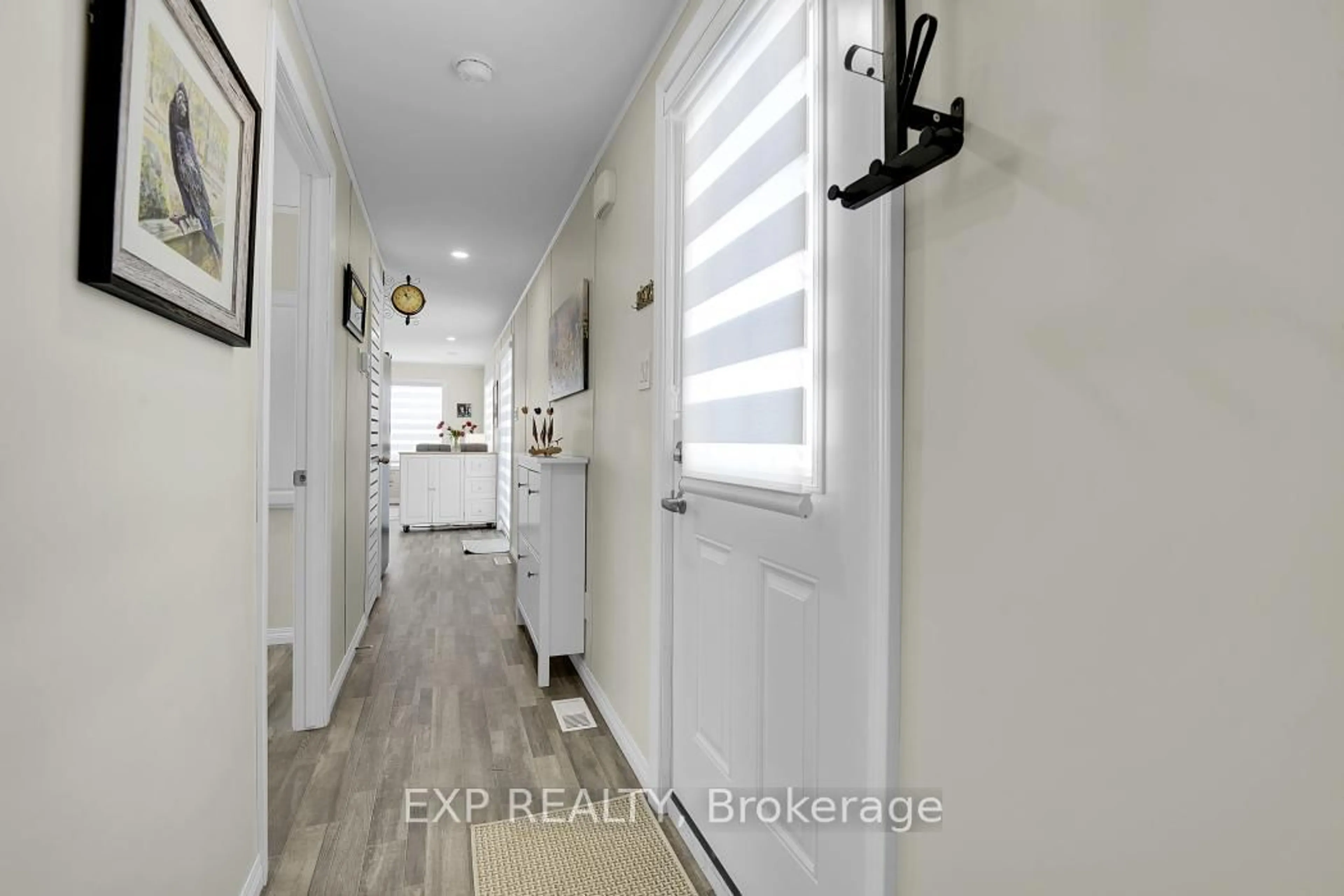 Indoor entryway for 11 Bonner St, Nepean Ontario K2H 7S9