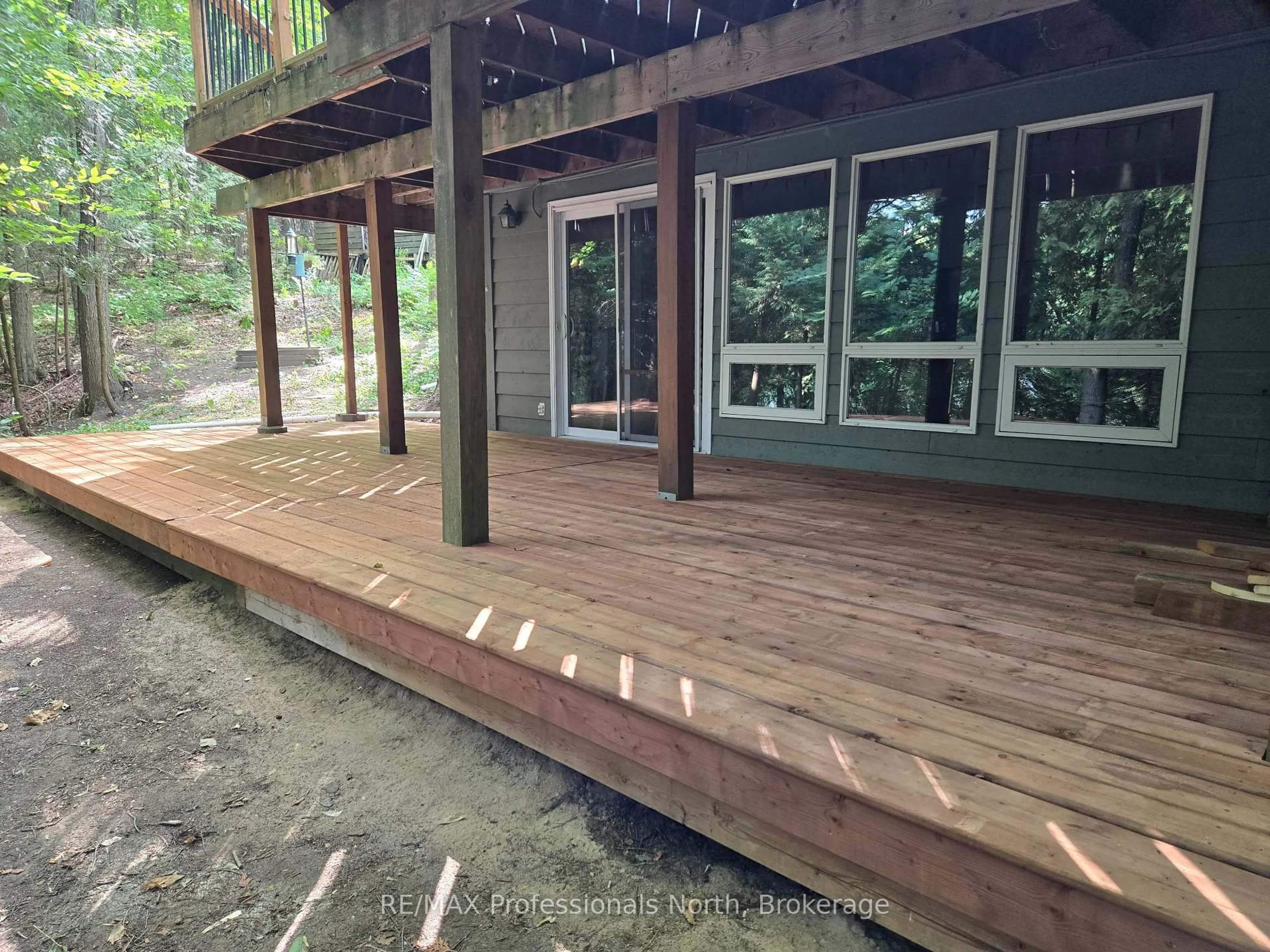 Patio, unknown for 1048 Elk Dr, Dysart et al Ontario K0M 1S0