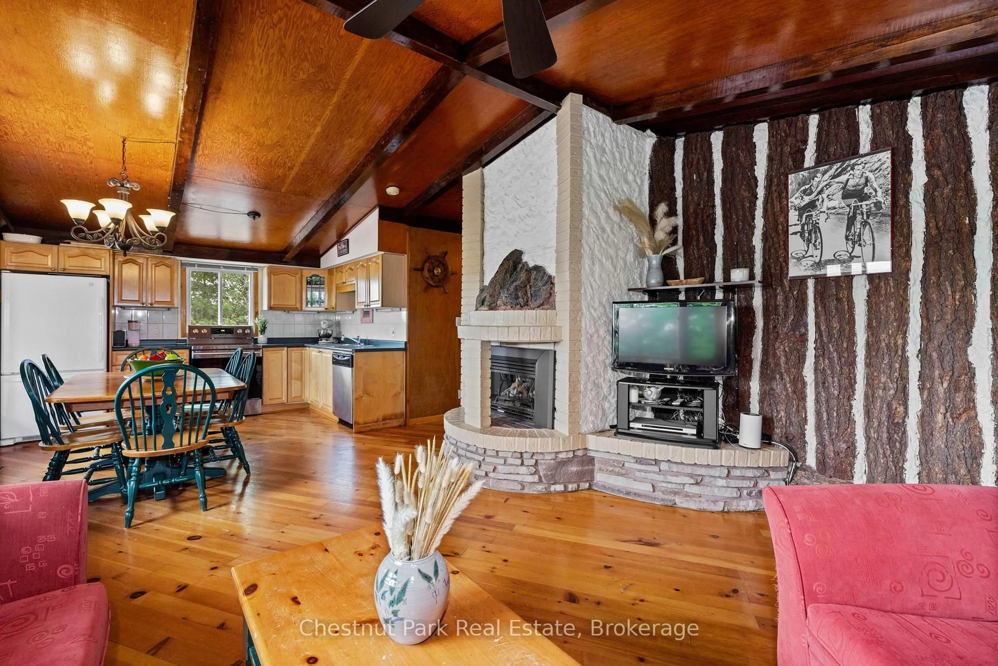 Unknown for 4 Mallard Lane, Lake of Bays Ontario P0B 1A0