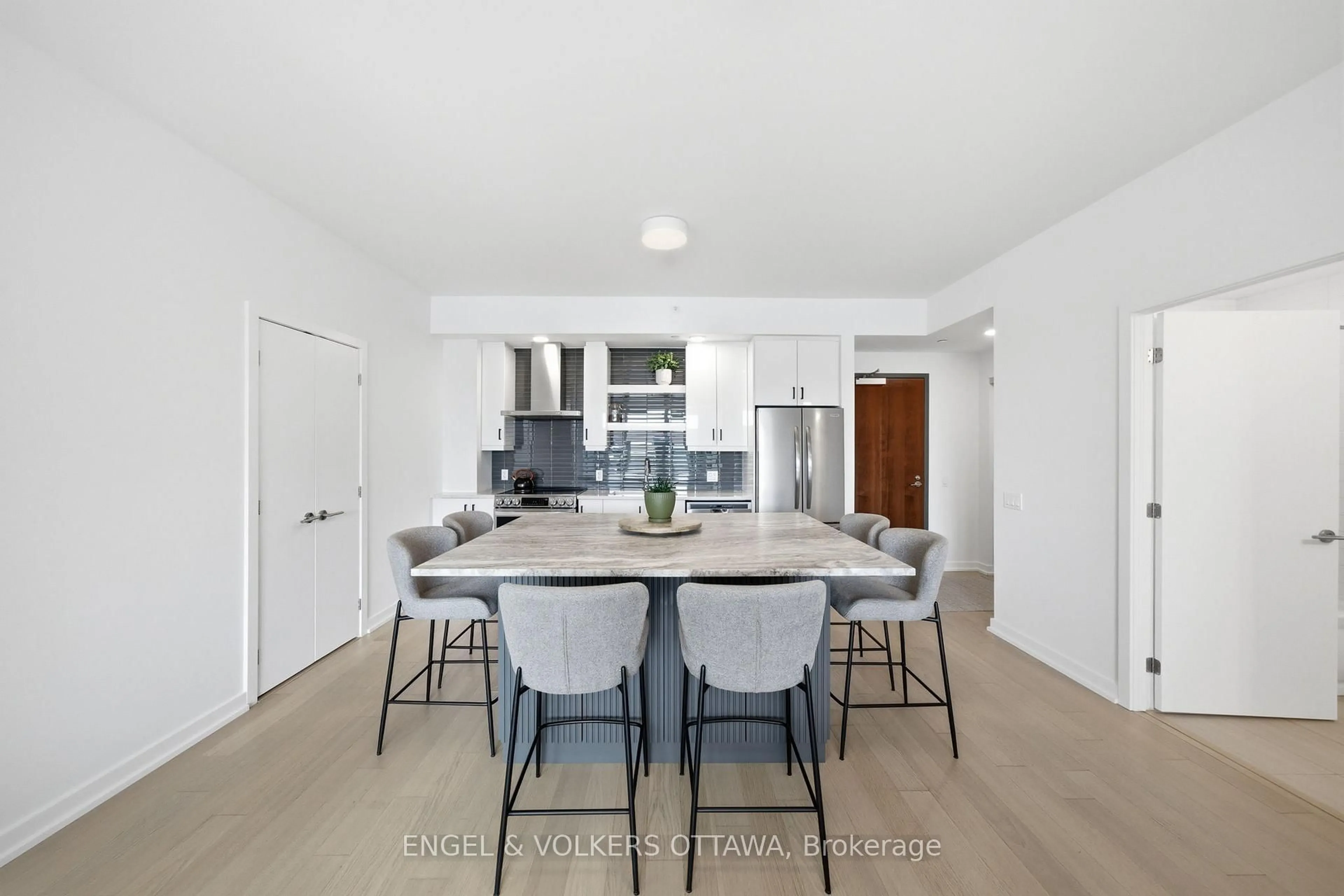 Open concept kitchen, unknown for 320 Miwate Private #317, Ottawa Ontario K1R 0E1