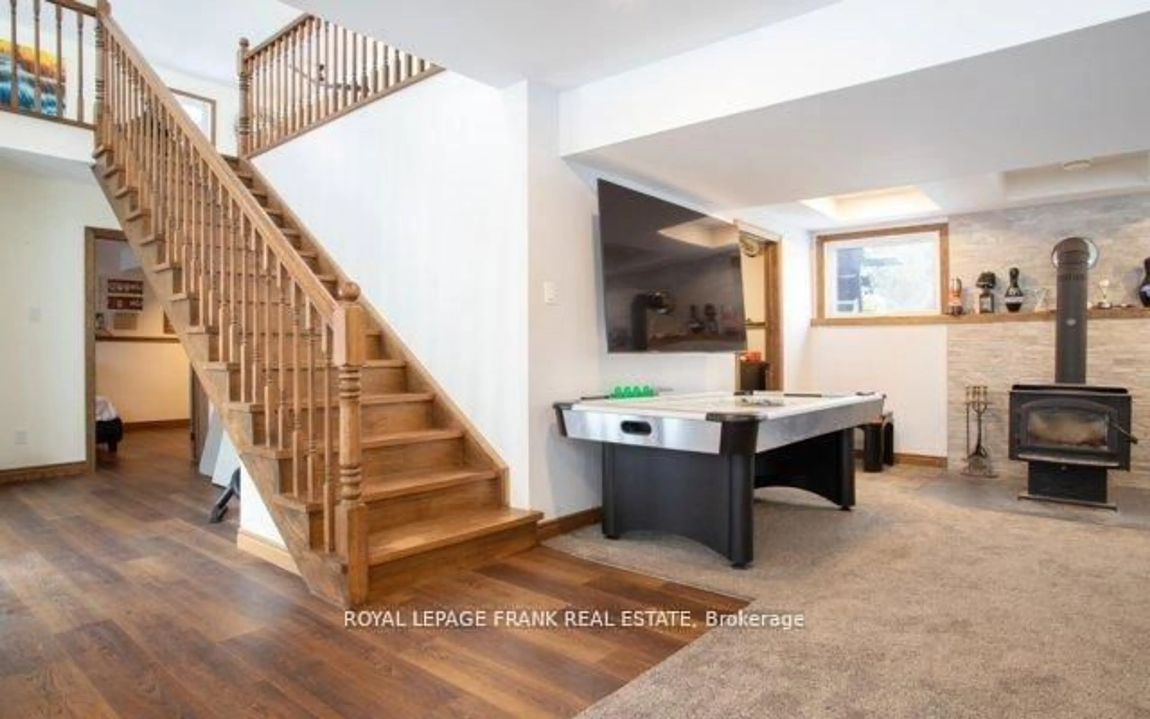 Stairs for 614 KENSTONE BEACH Rd, Kawartha Lakes Ontario K0M 1A0