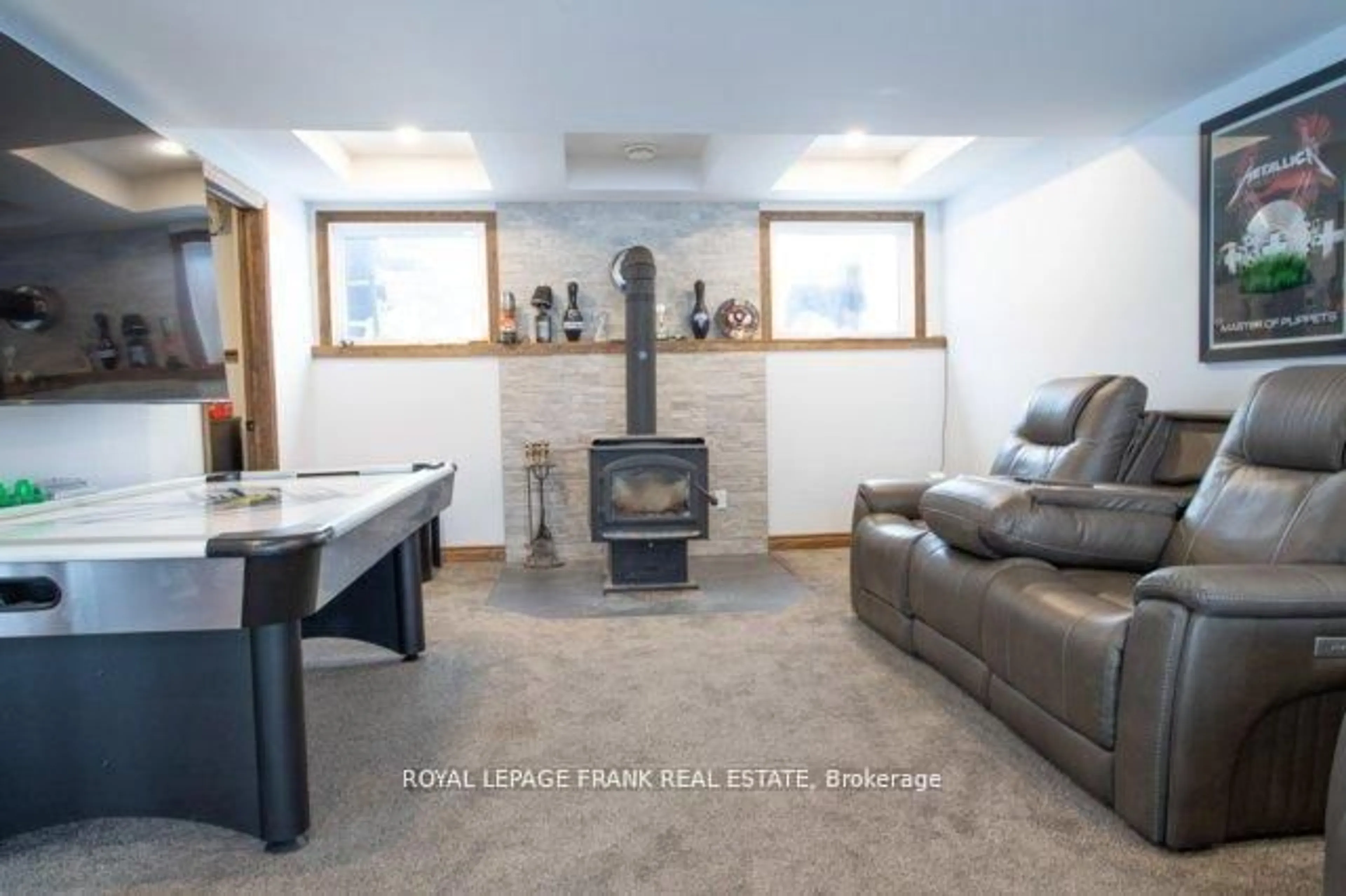 Living room with furniture, unknown for 614 KENSTONE BEACH Rd, Kawartha Lakes Ontario K0M 1A0