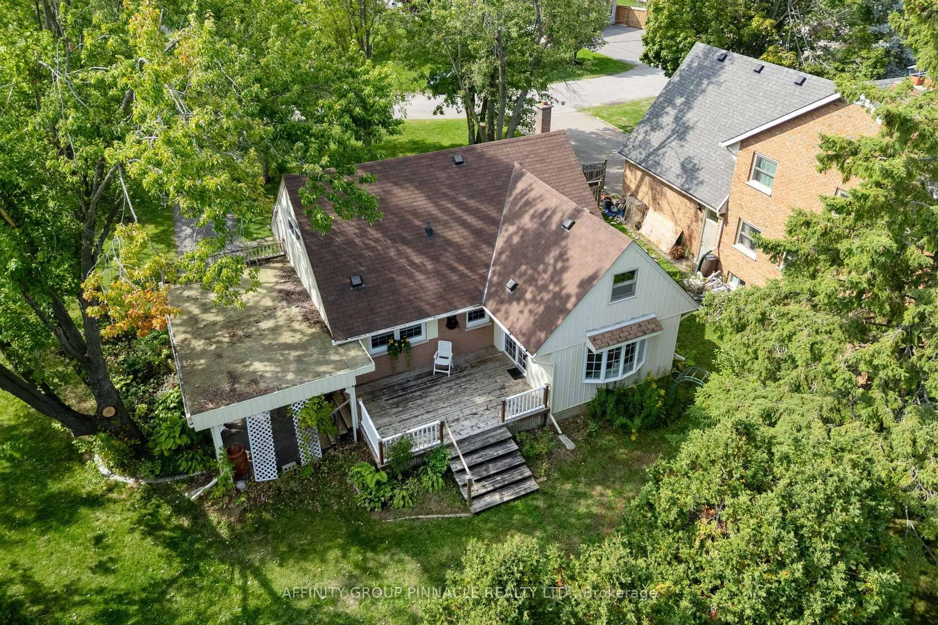 A pic from outside/outdoor area/front of a property/back of a property/a pic from drone, street for 17 Richard Ave, Kawartha Lakes Ontario K9V 5H4