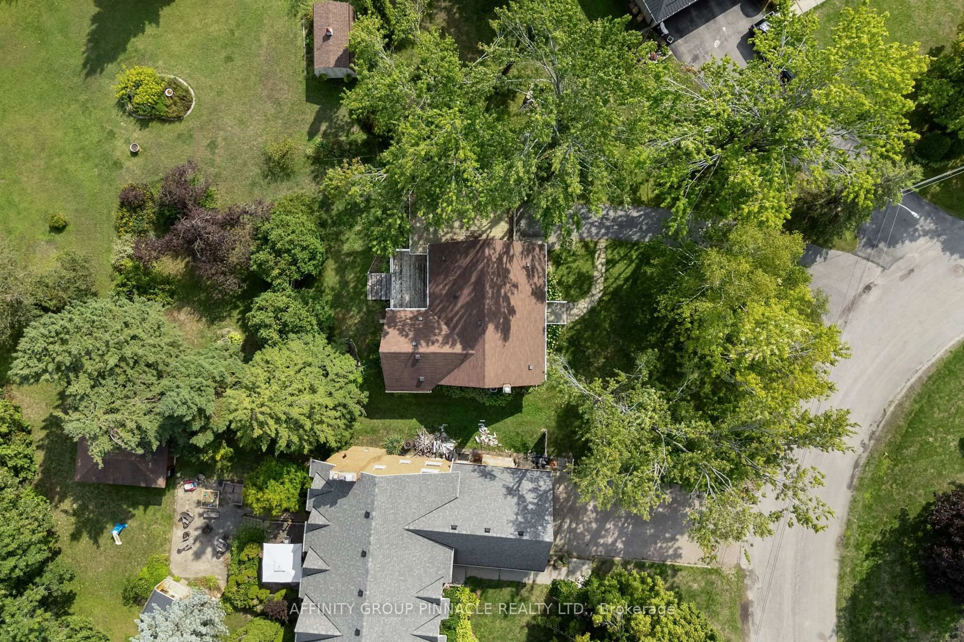 A pic from outside/outdoor area/front of a property/back of a property/a pic from drone, street for 17 Richard Ave, Kawartha Lakes Ontario K9V 5H4