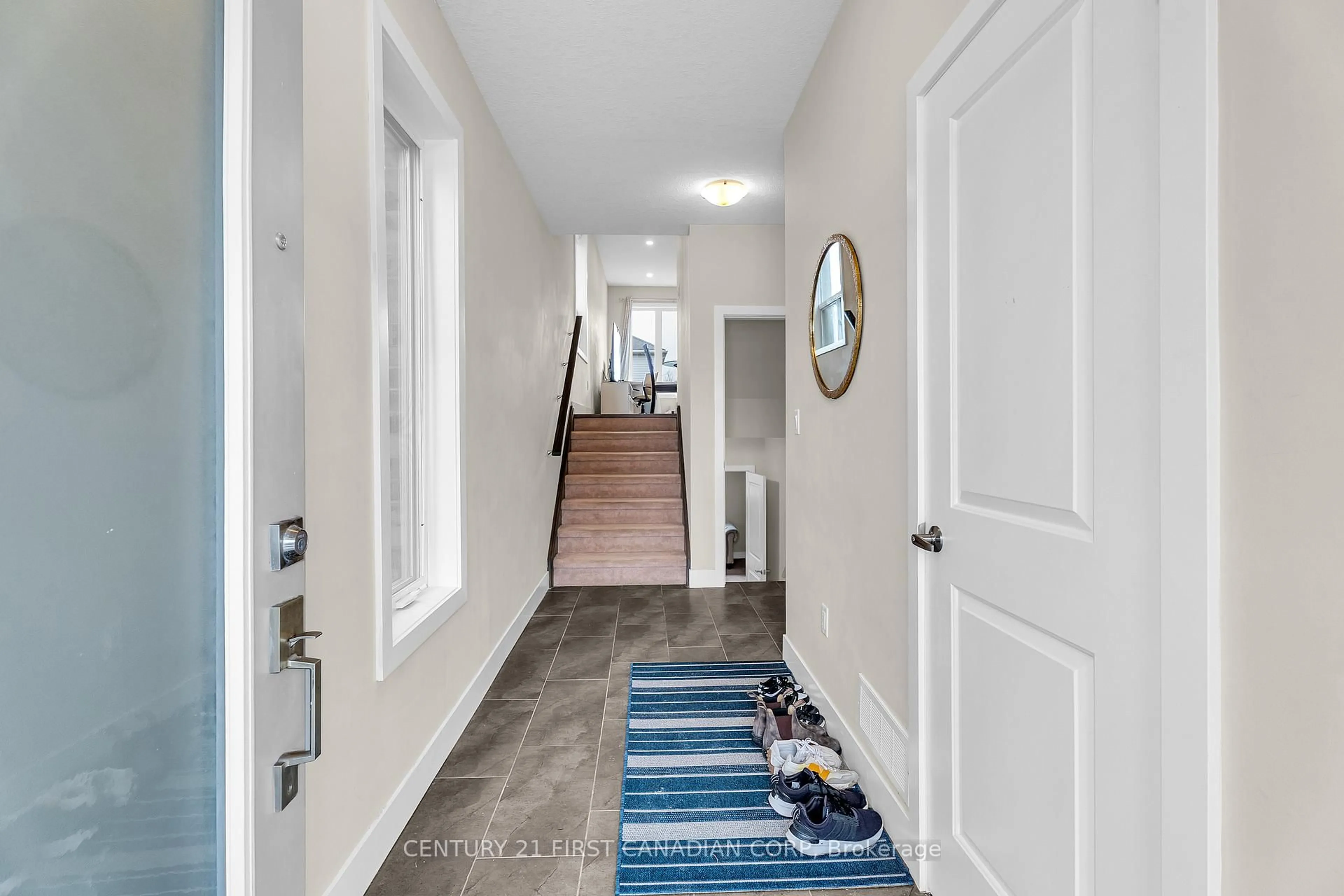 Indoor entryway for 1960 Dalmagarry Rd #139, London North Ontario N6G 0A6
