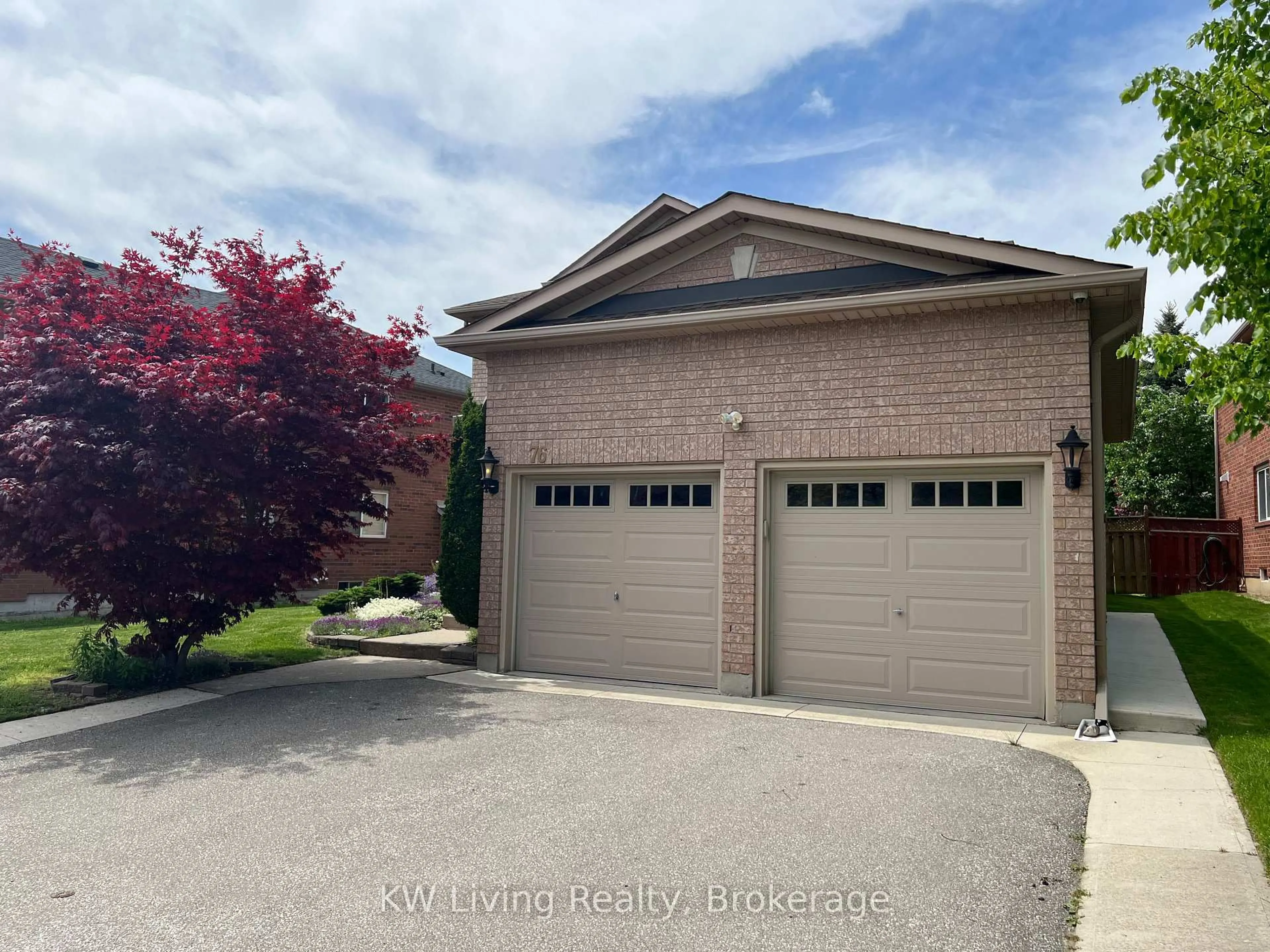 Unknown for 76 Spooner Cres, Cambridge Ontario N1T 1Y1