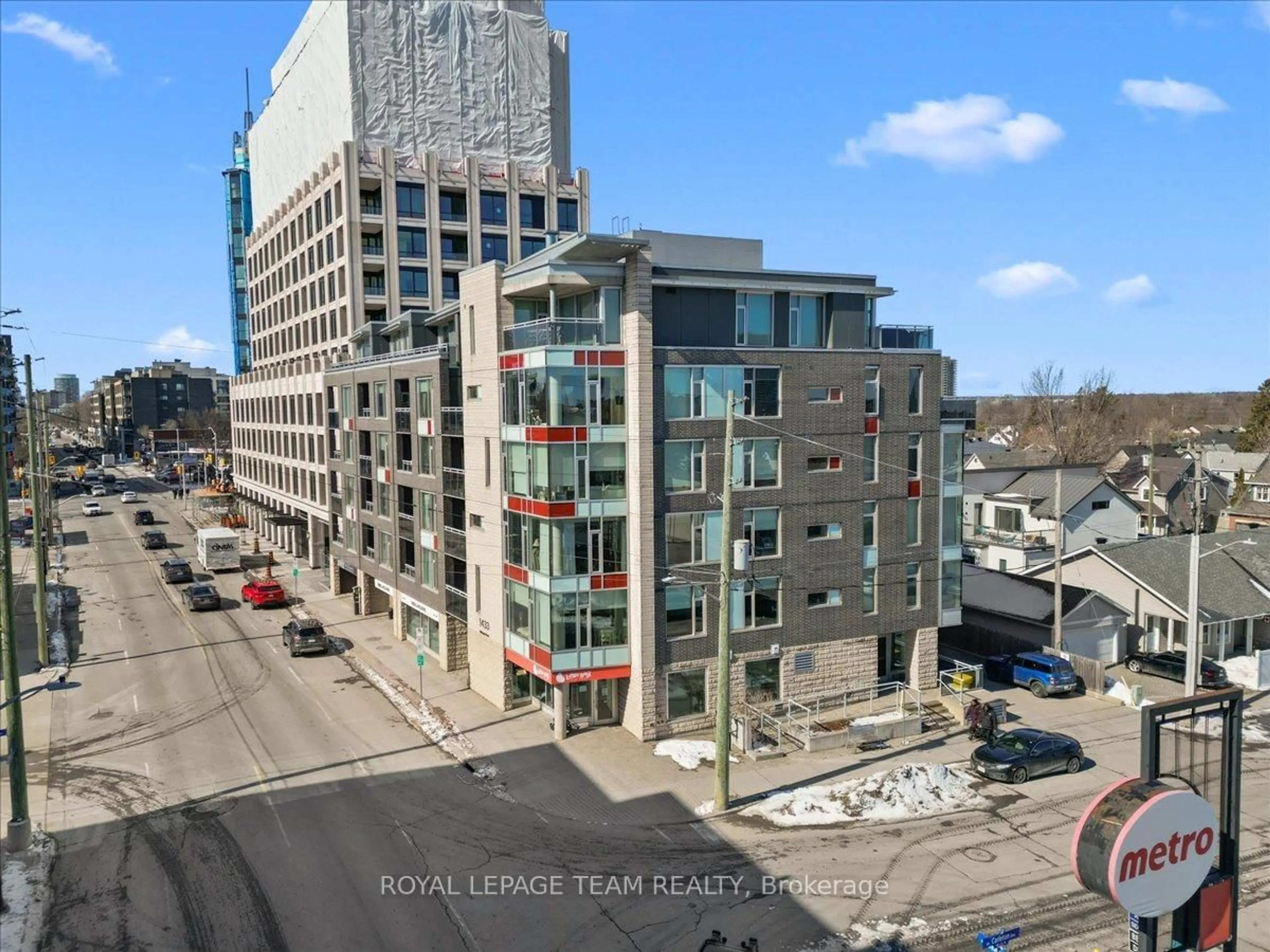 A pic from outside/outdoor area/front of a property/back of a property/a pic from drone, city buildings view from balcony for 1433 Wellington St #304, Ottawa Ontario K1Y 2X4
