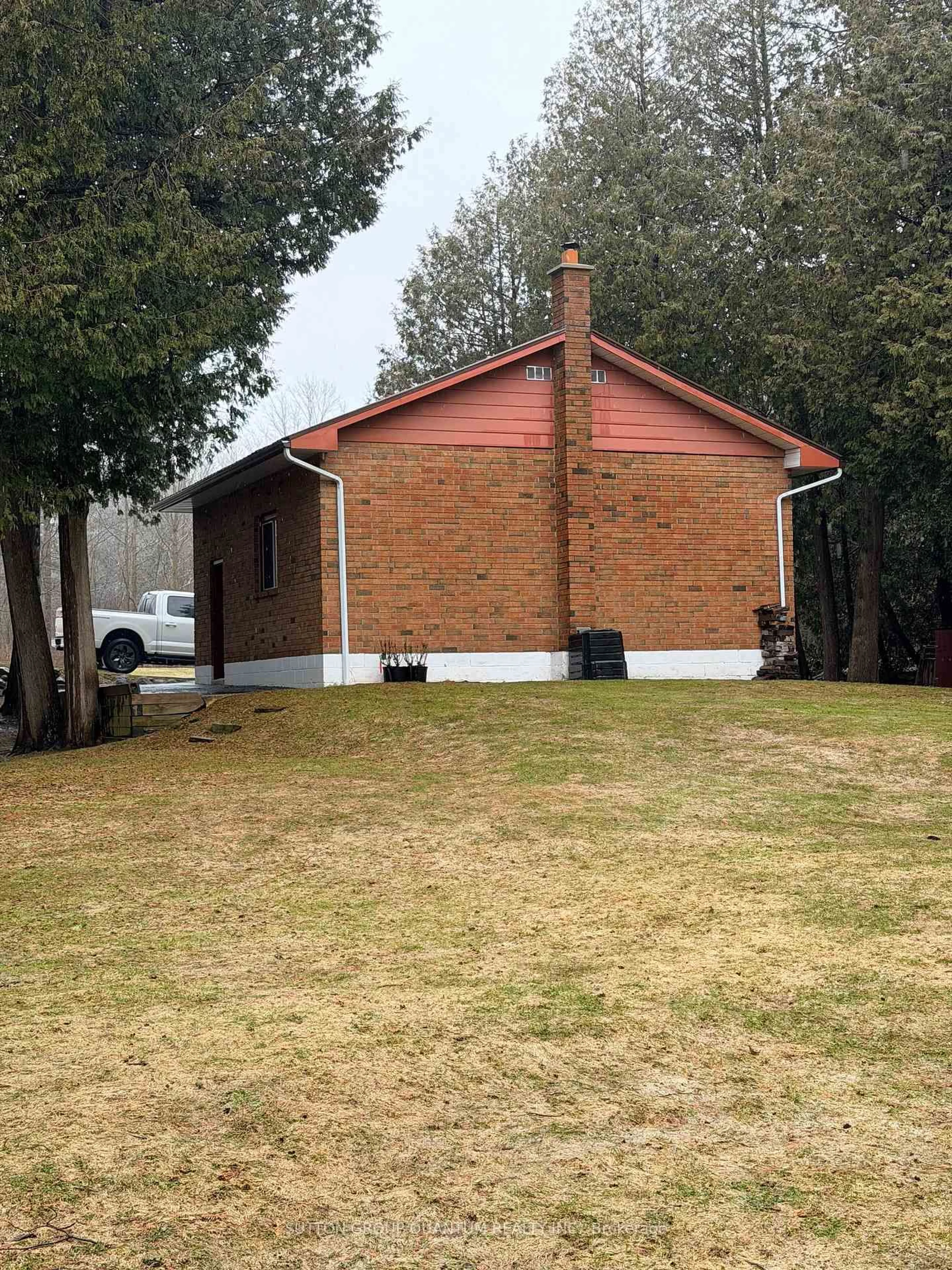 Shed for 506 11th Concession Rd, Hamilton Ontario L8B 1J1