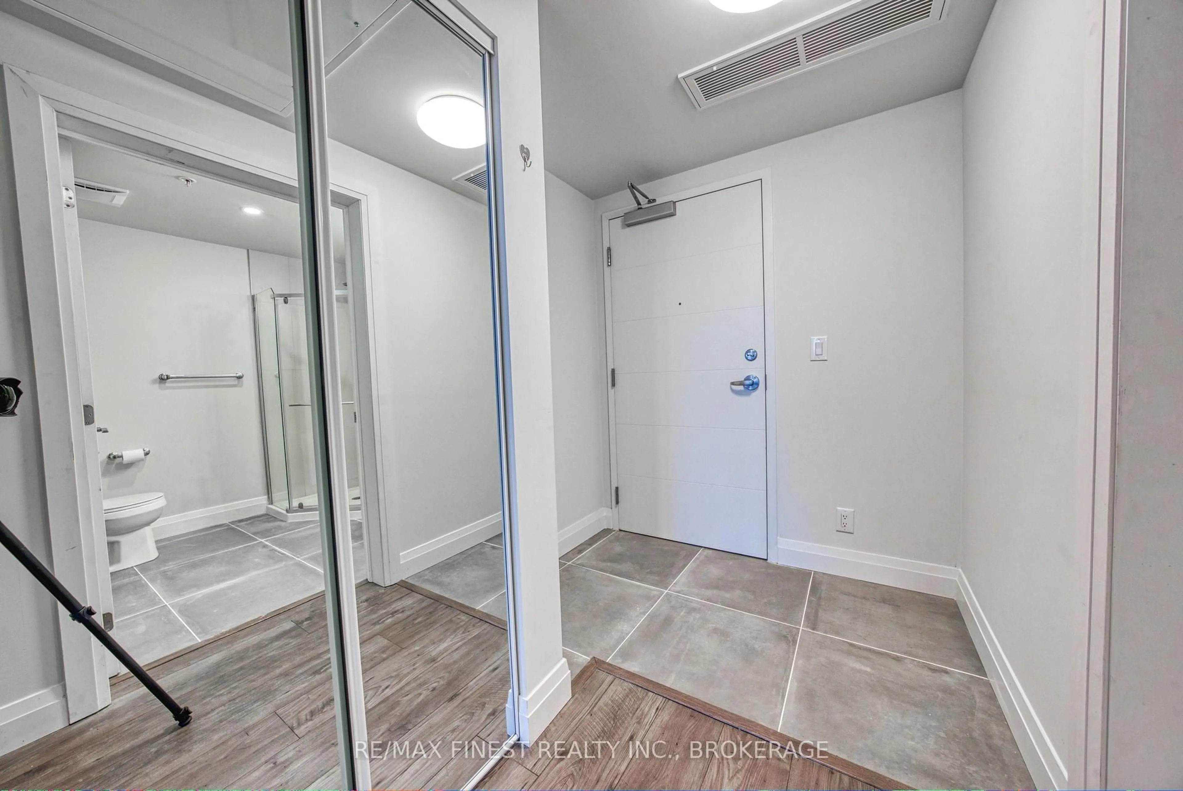 Unknown for 652 Princess St #523, Kingston Ontario K7L 1E5