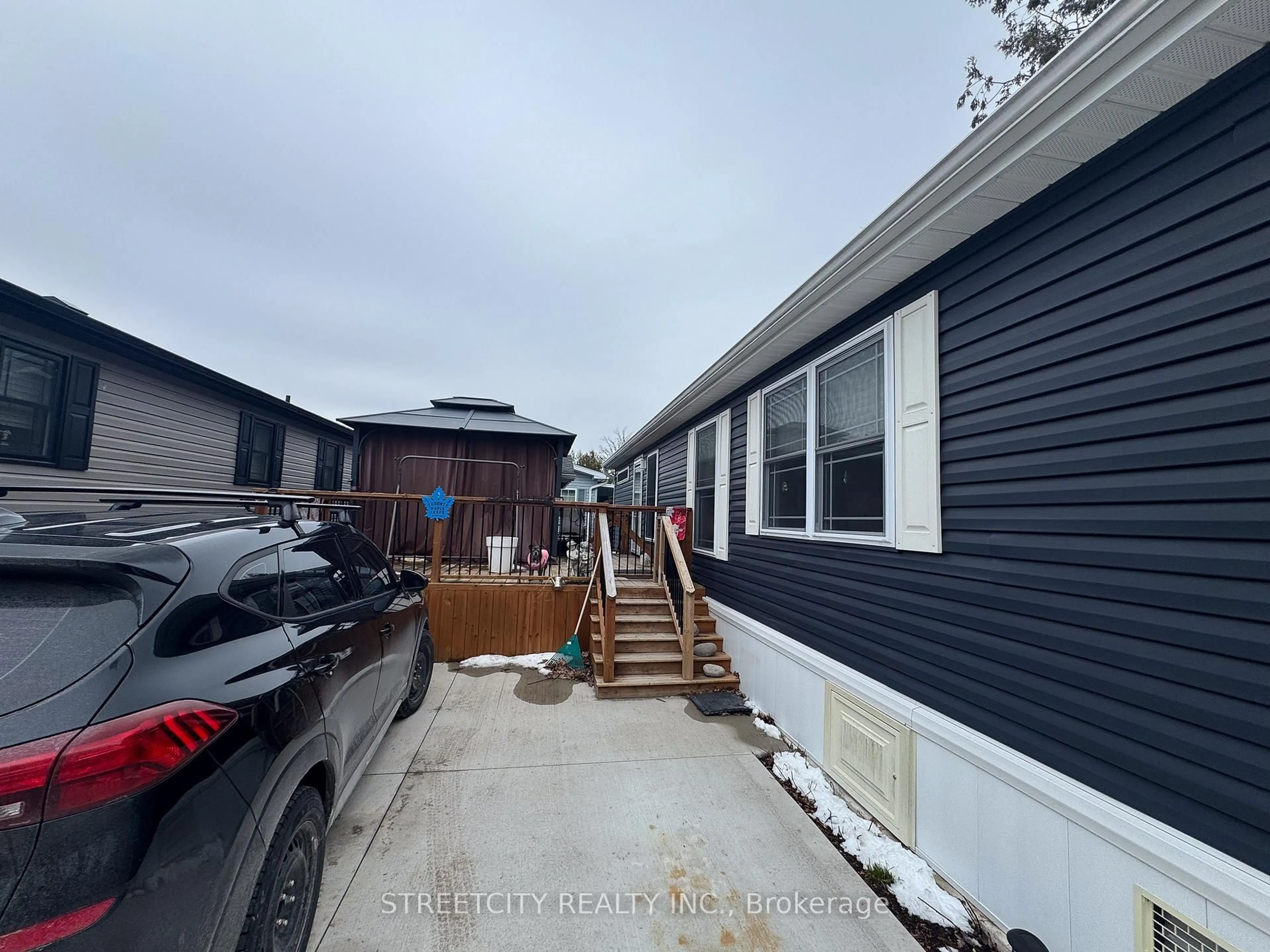 Unknown for 22790 Amiens Rd, Middlesex Centre Ontario N0L 1R0