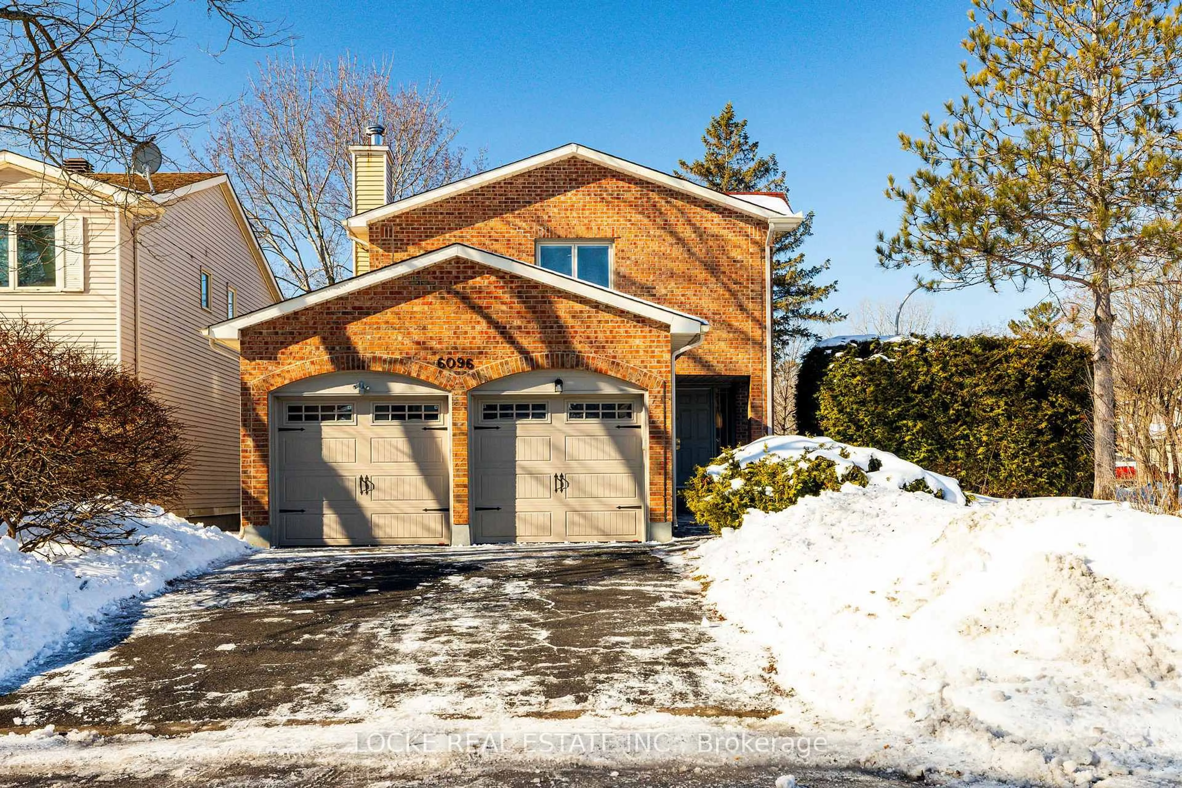Home with brick exterior material, street for 6096 Meadowhill Cres, Orleans Ontario K1C 5R8