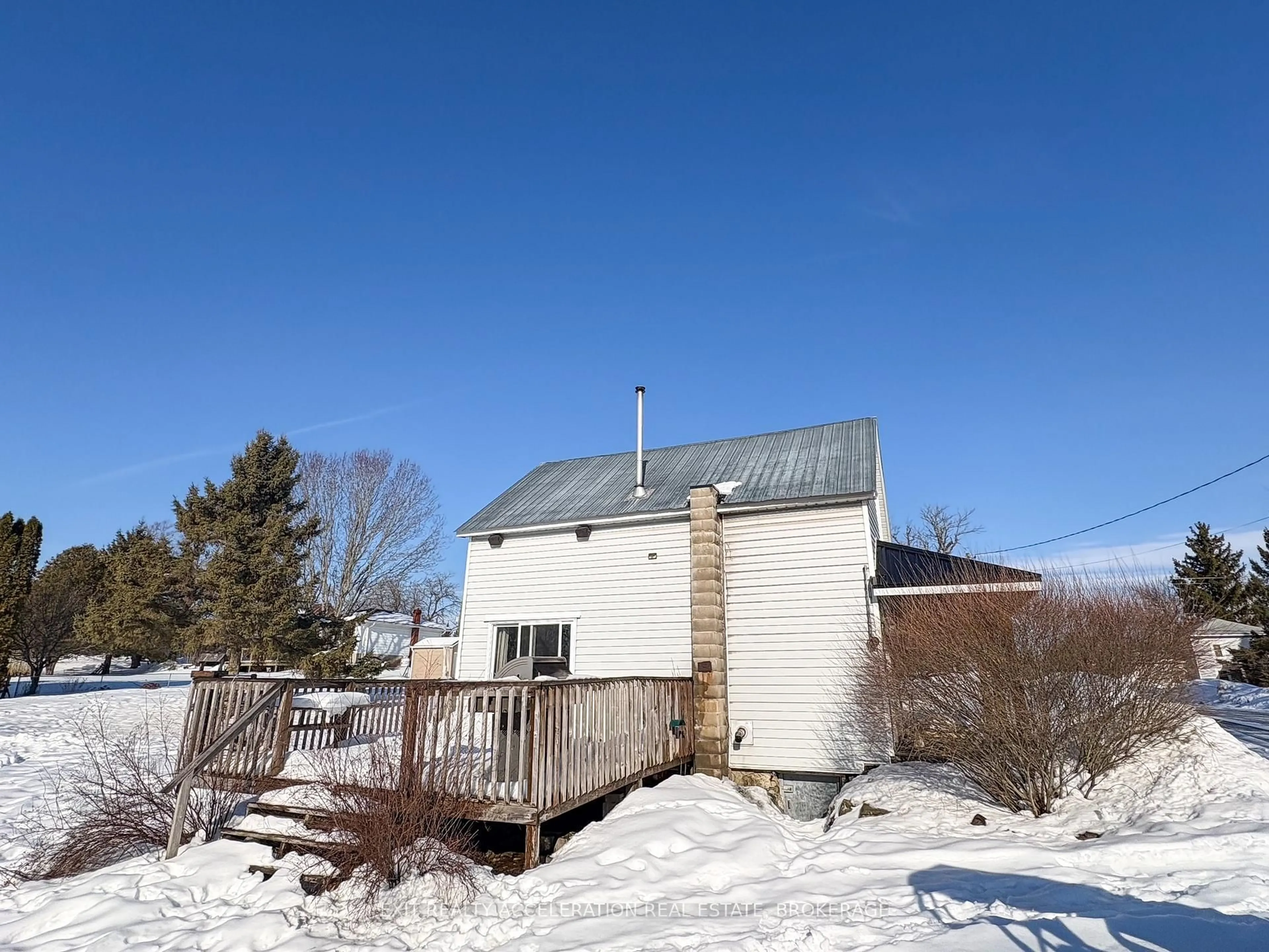 Shed for 9 Chestnut Dr, Tamworth Ontario K0K 3G0