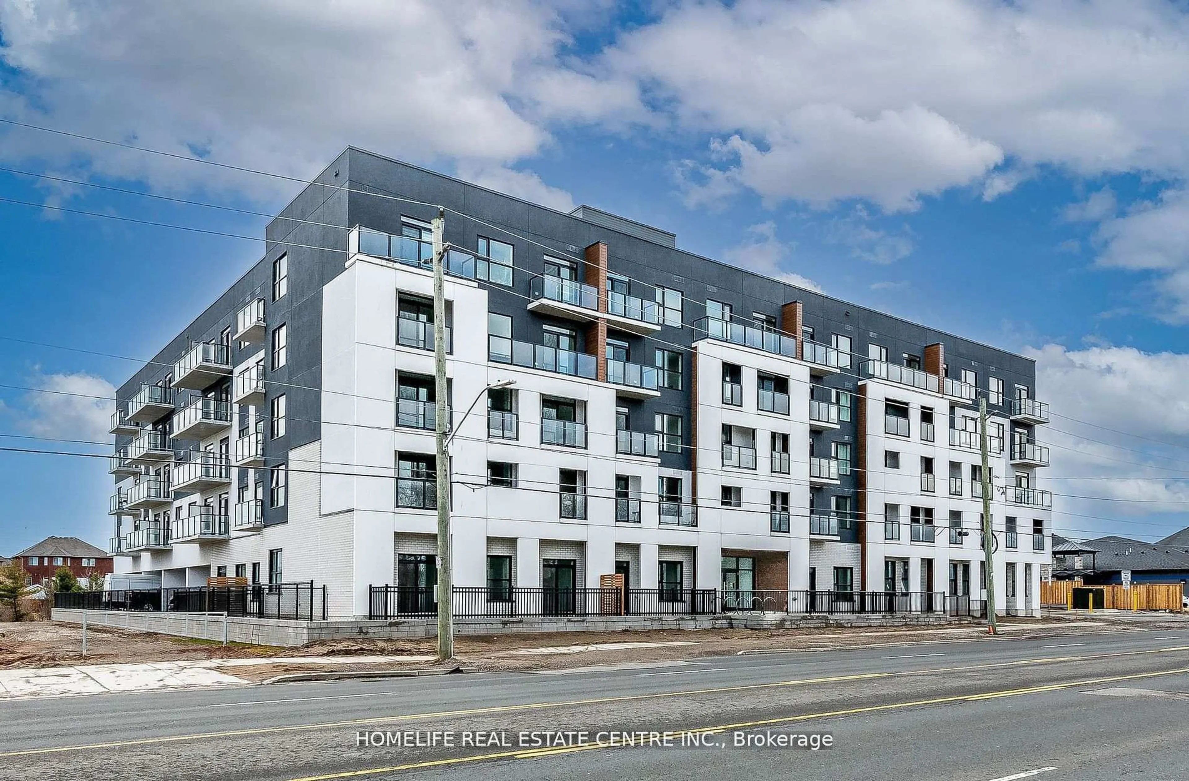 A pic from outside/outdoor area/front of a property/back of a property/a pic from drone, building for 1936 Rymal Rd #310, Hamilton Ontario L0R 1P0