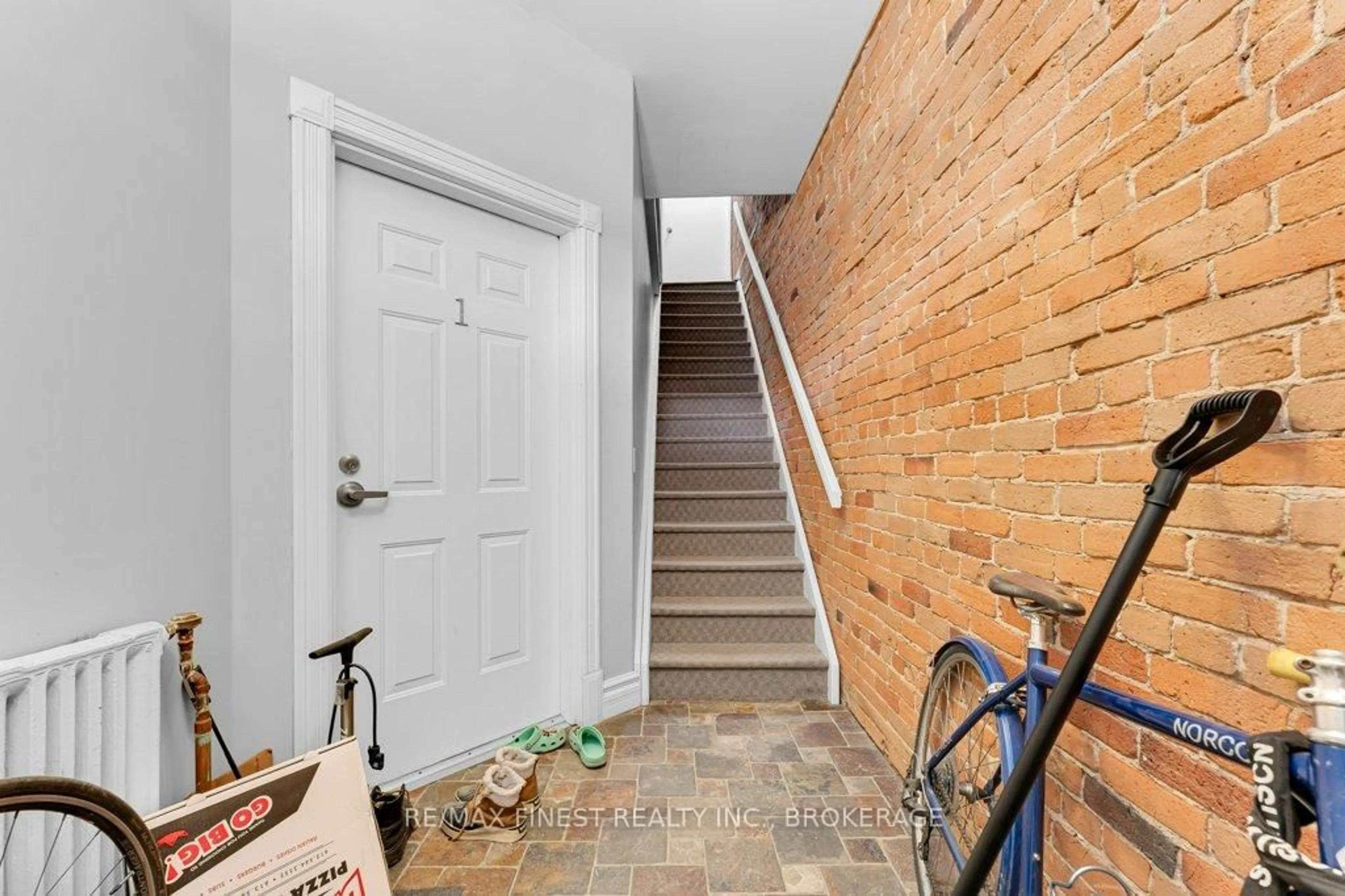 Indoor entryway for 242 Brock St, Kingston Ontario K7L 1S4