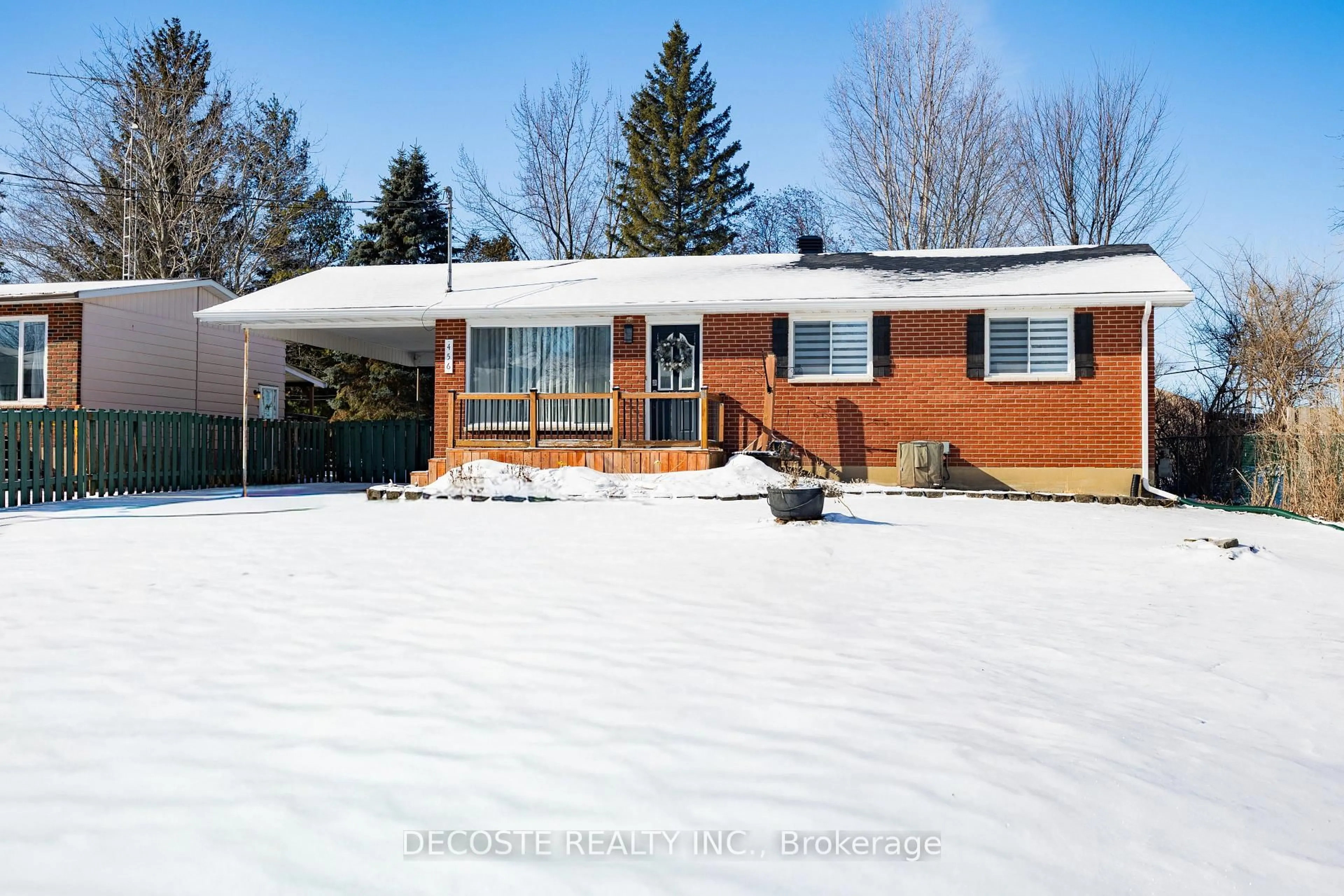 Home with vinyl exterior material, street for 456 Dominion St, North Glengarry Ontario K0C 1A0