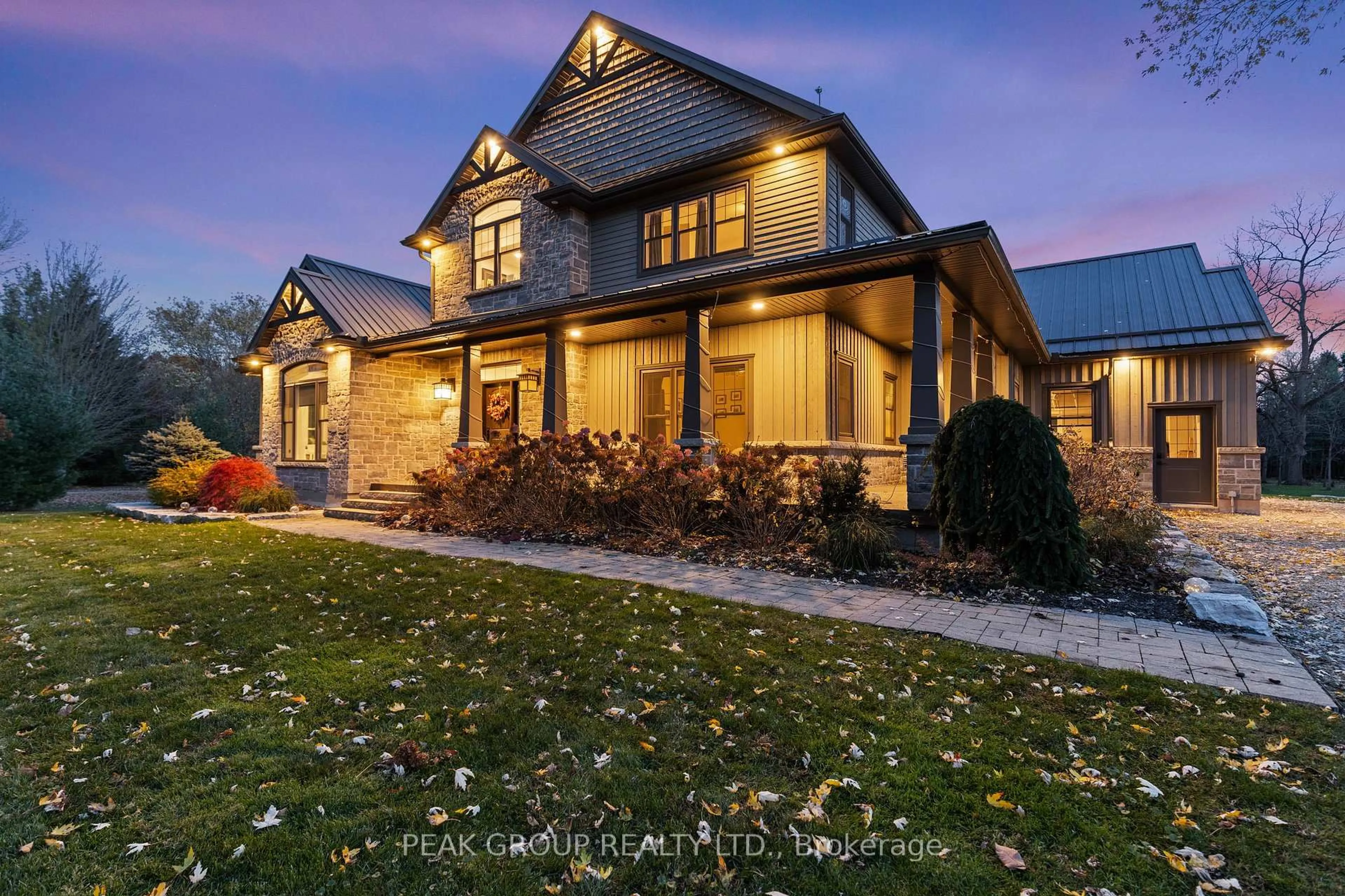 Home with brick exterior material, unknown for 662 Foss Rd, Pelham Ontario L0S 1C0