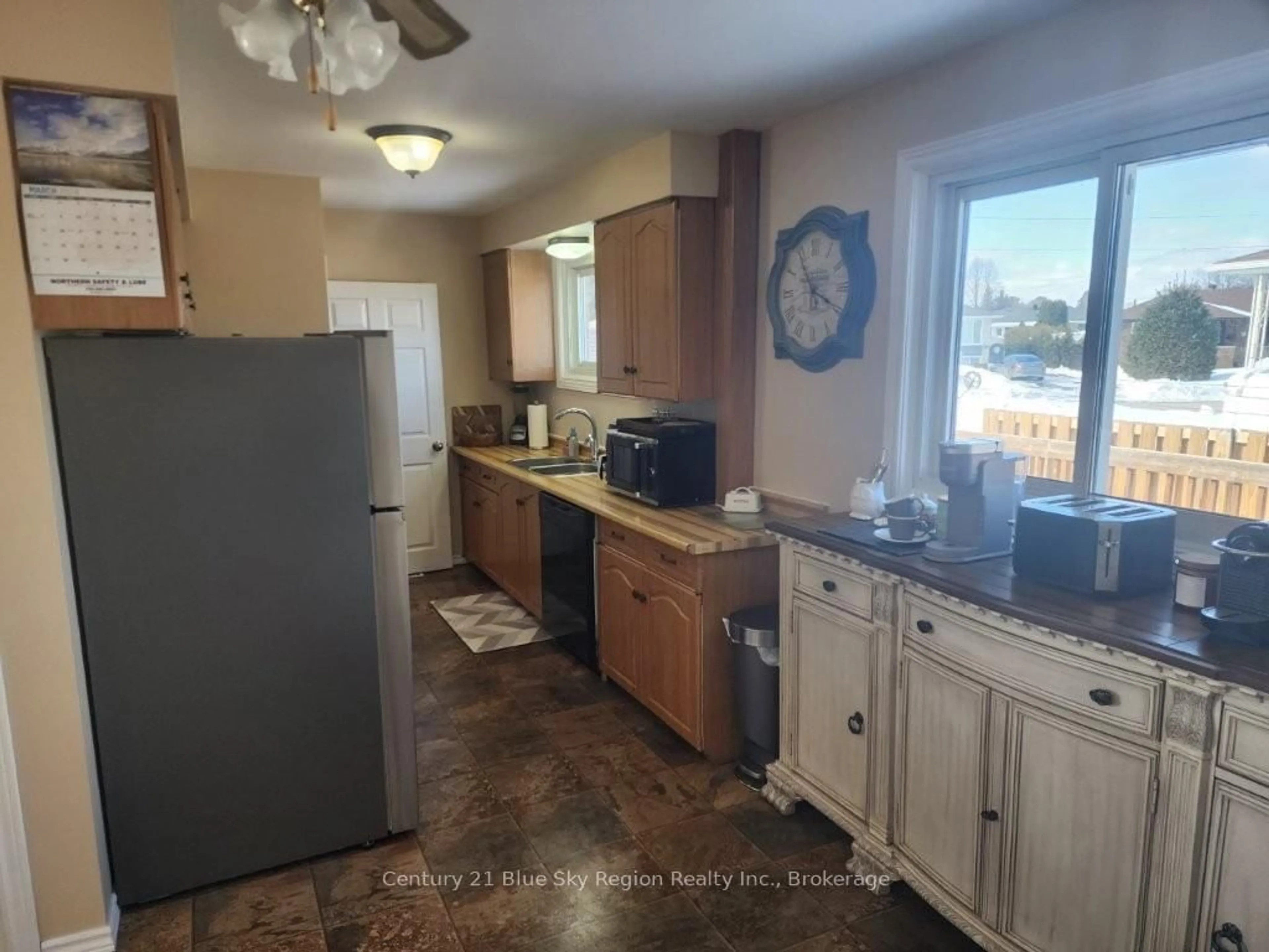 Unknown for 62 Joseph St, North Bay Ontario P1A 1M1