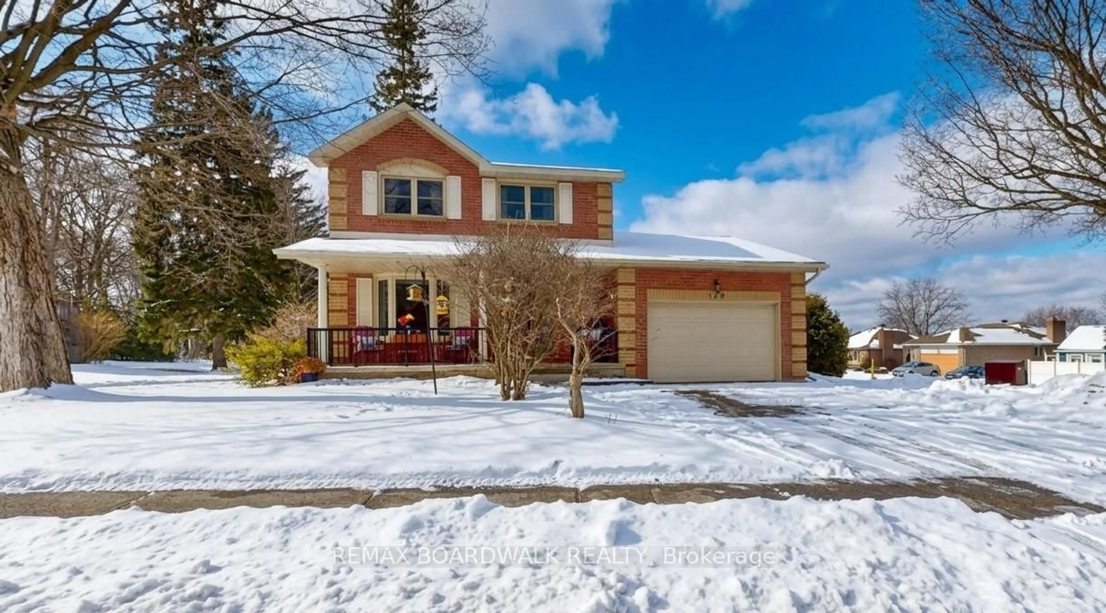 Home with brick exterior material, street for 120 First Ave, Brockville Ontario K6V 3B4