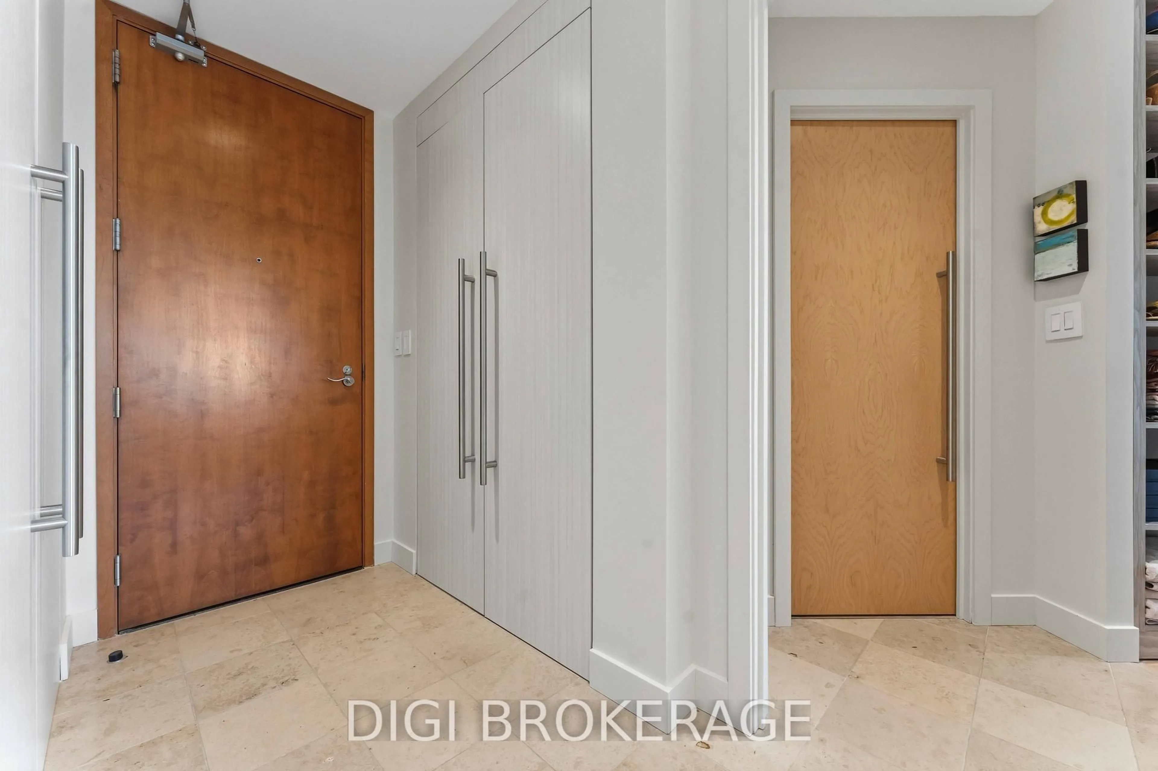 Unknown for 38 Metropole Private #2703, Ottawa Ontario K1Z 1E9