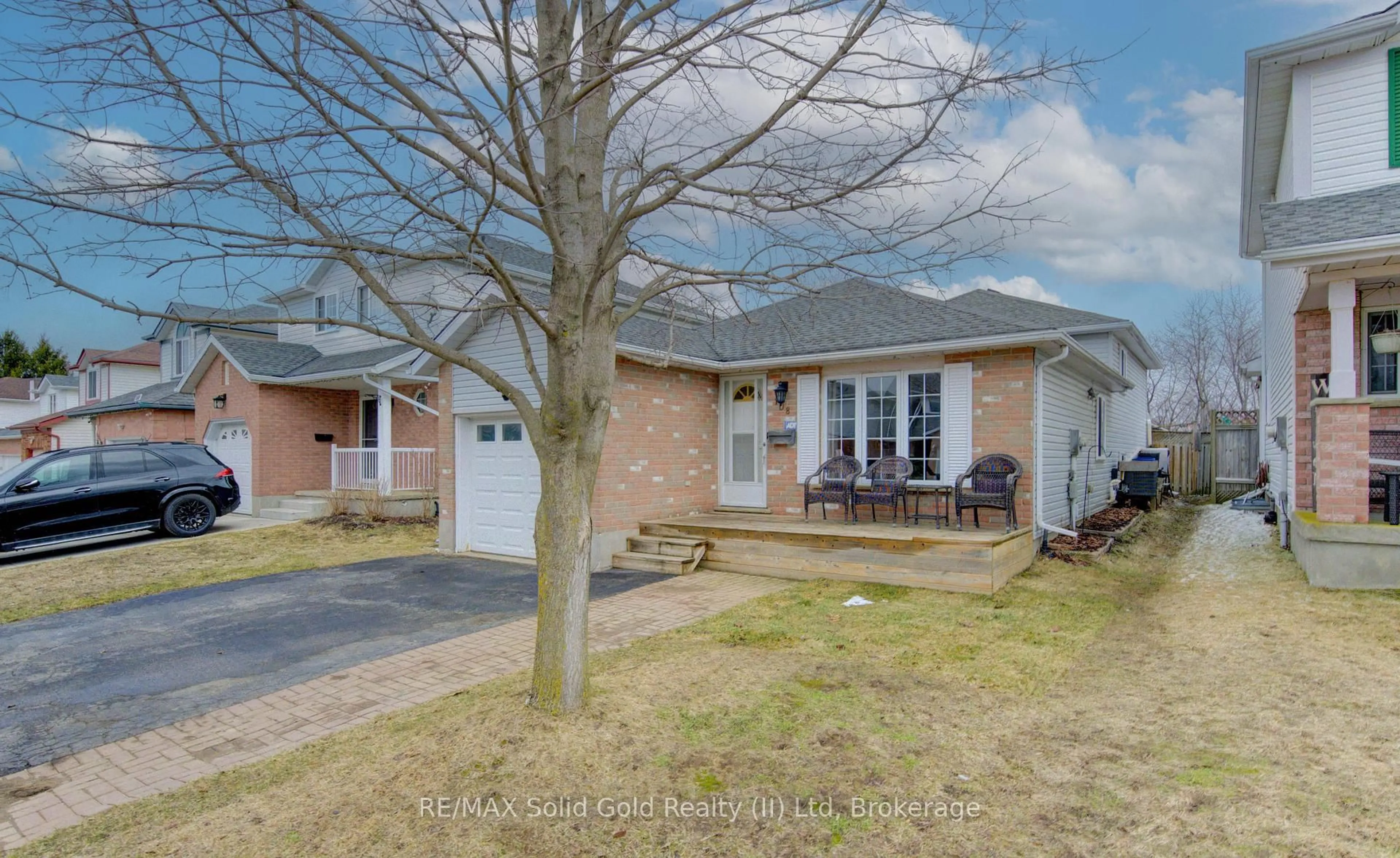 Home with brick exterior material, street for 108 Tara Cres, Kitchener Ontario N2E 3M1