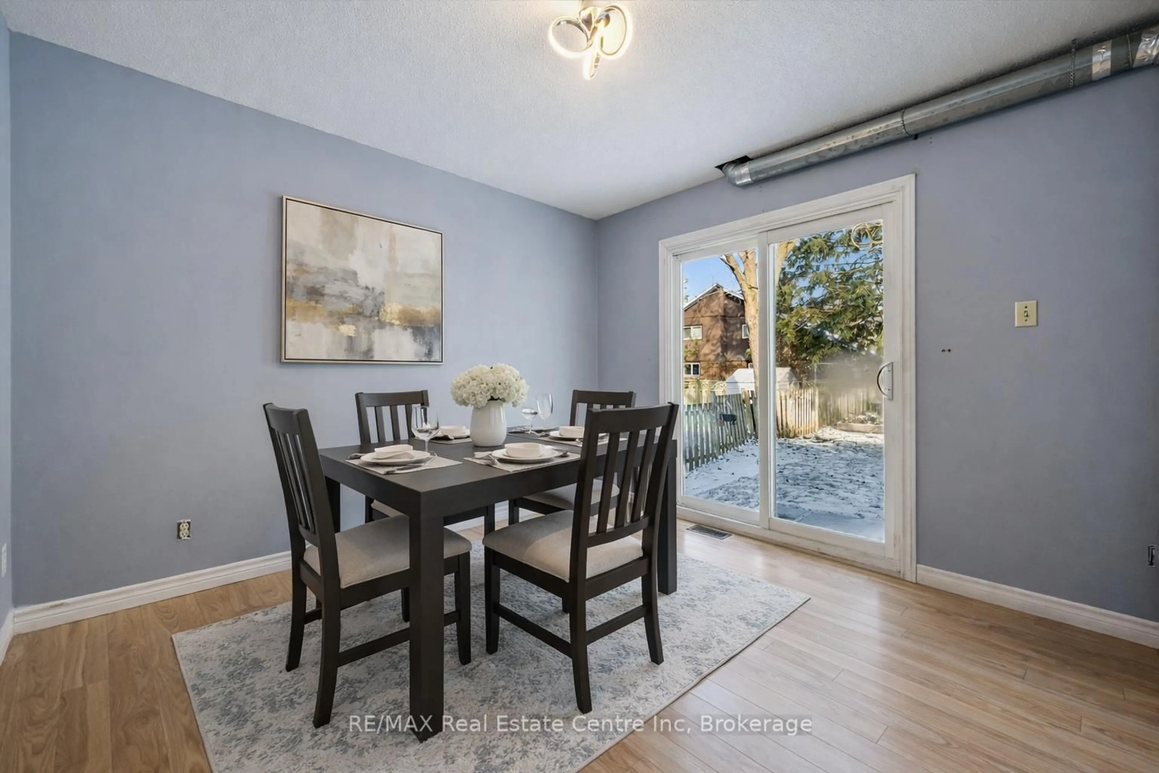 Dining room, unknown for 105 Churchill St, Waterloo Ontario N2L 2X1