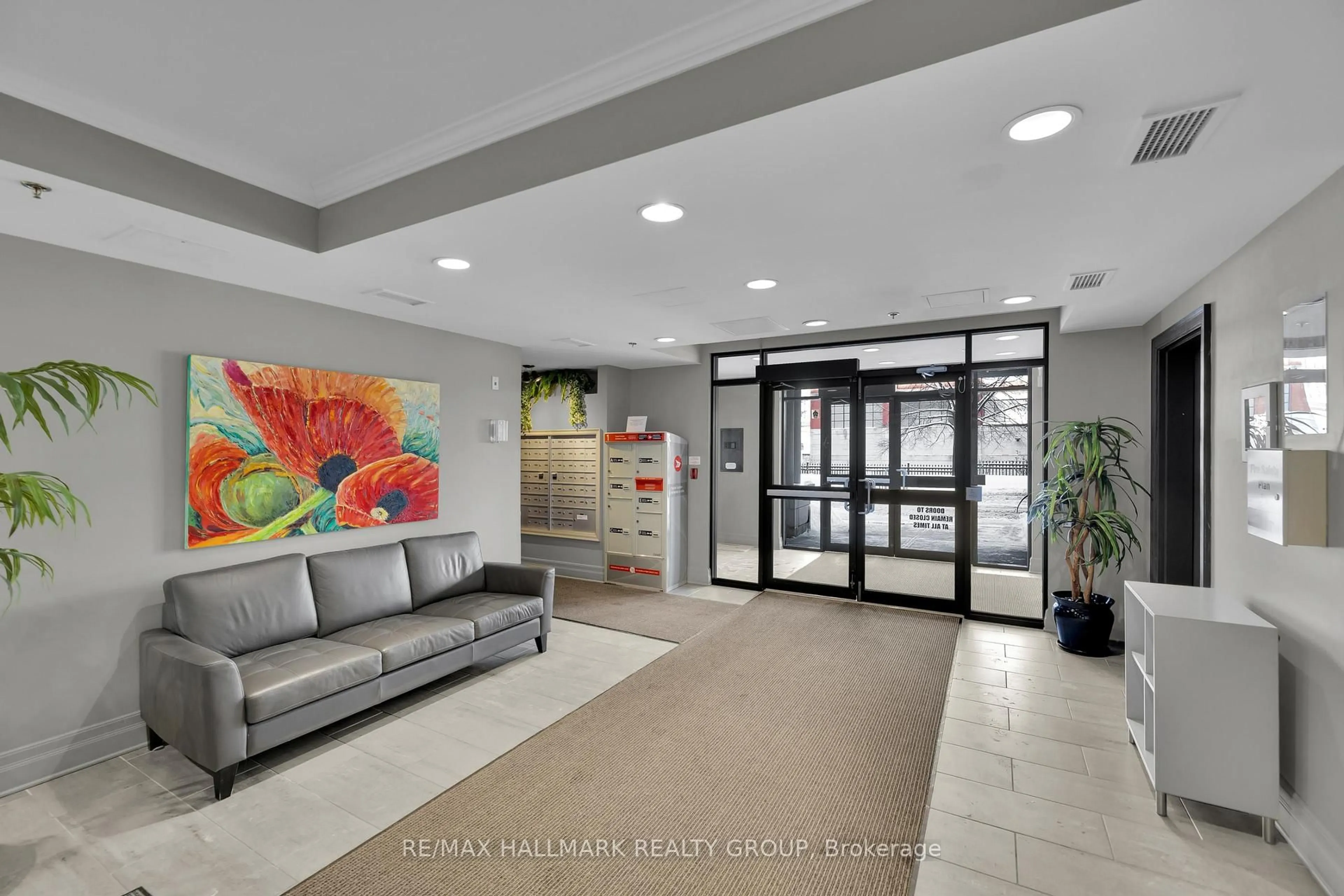 Unknown for 260 Besserer St #203, Ottawa Ontario K1N 1J3