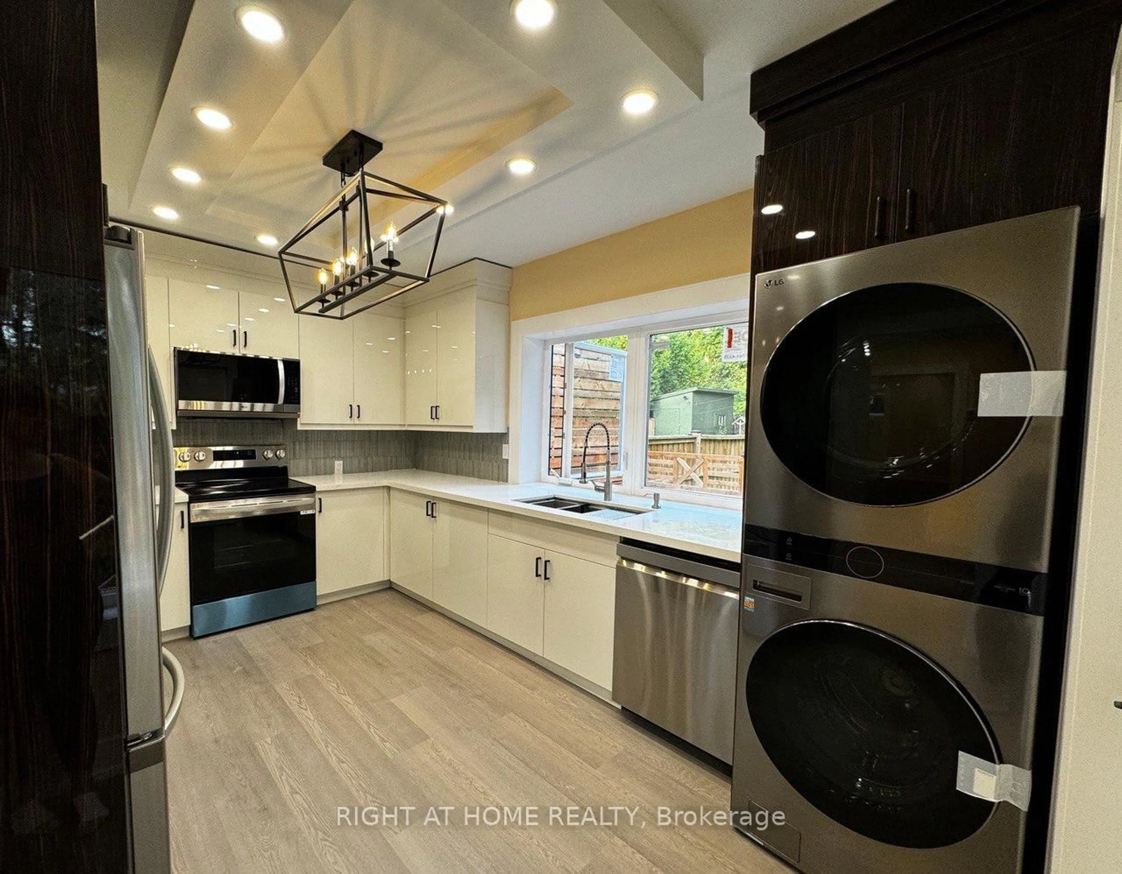 Unknown for 22 O'Brien St, Limoges Ontario K0K 2M0