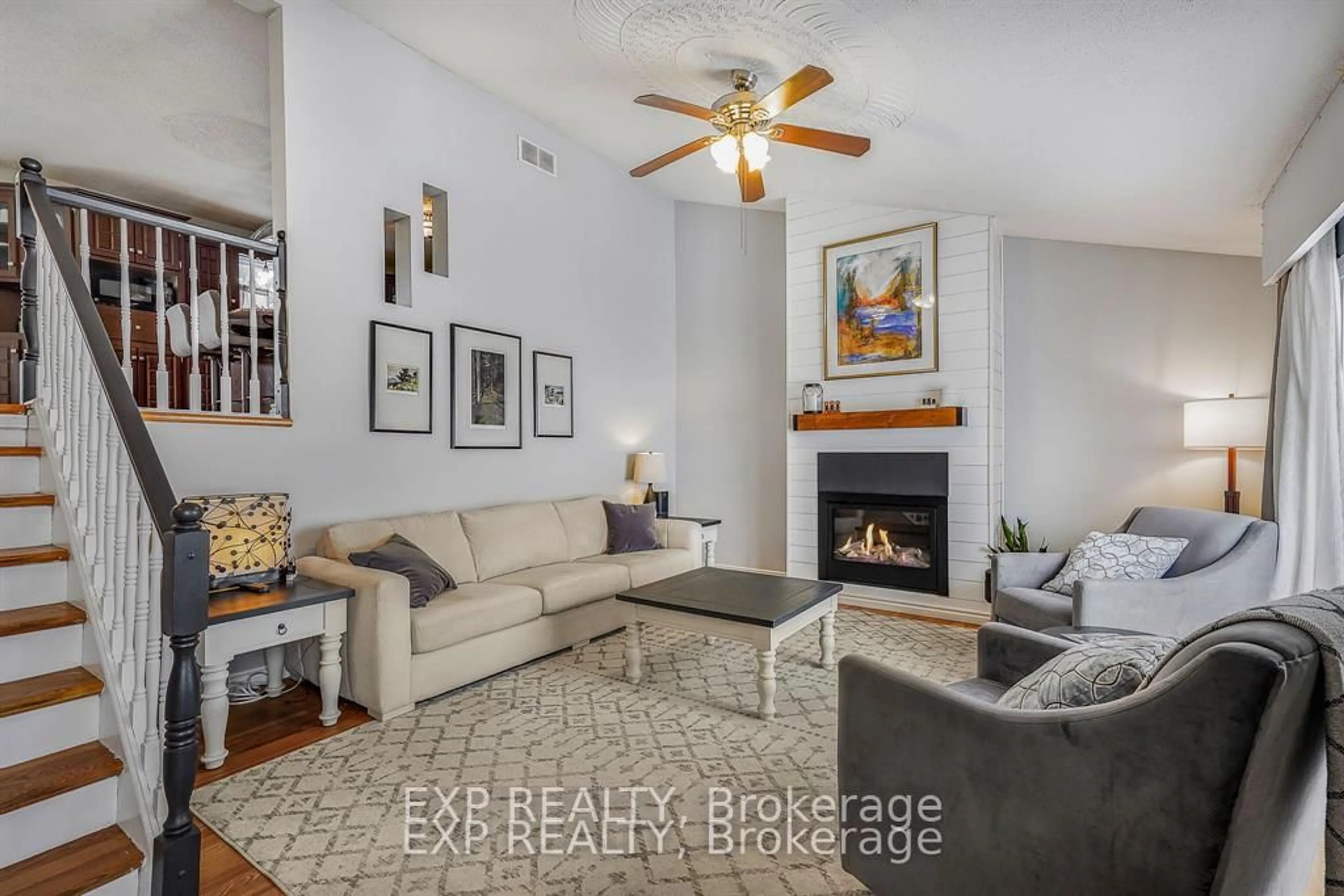 Living room with furniture, ceramic/tile floor for 564 Du Golf Rd, Clarence-Rockland Ontario K0A 2A0