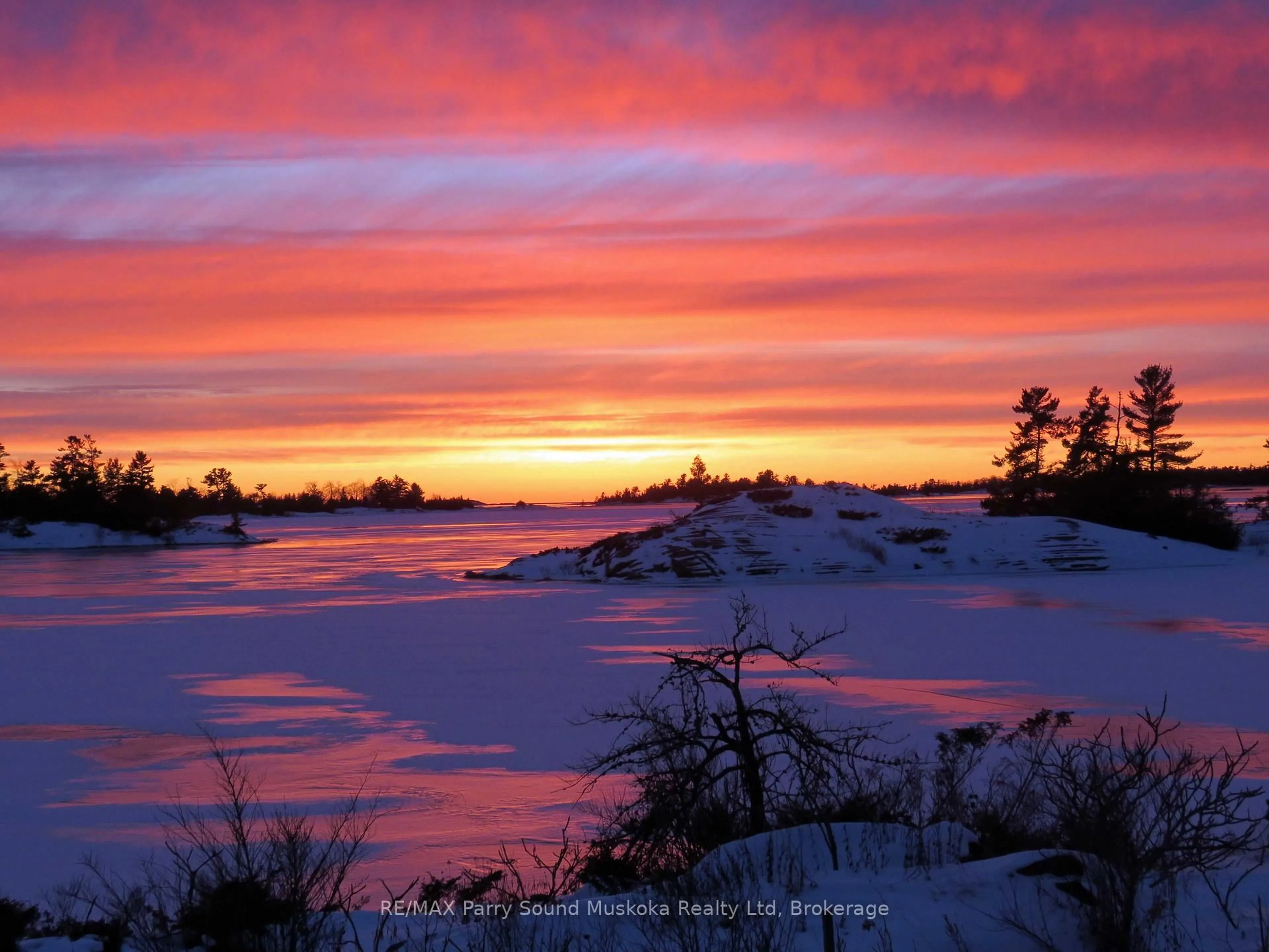Blurry image for 13 Janet Lane, Carling Ontario P0G 1G0