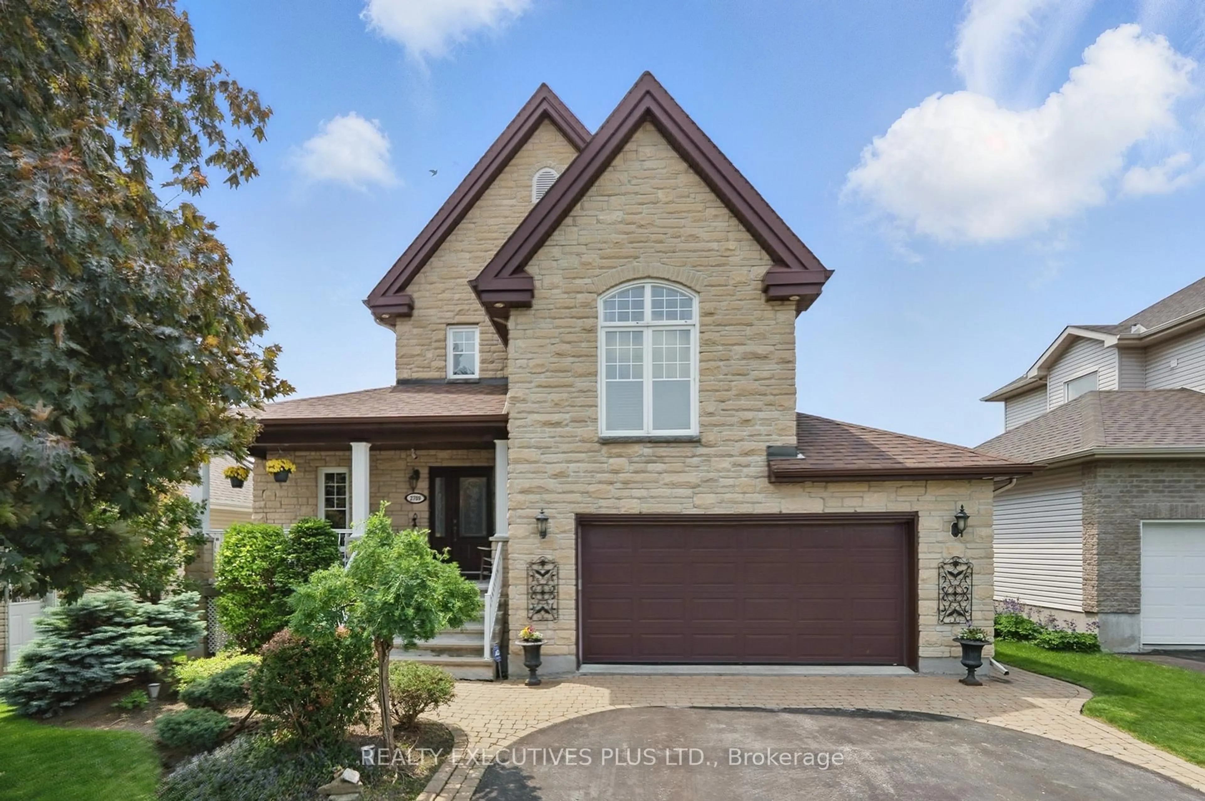 Home with brick exterior material, street for 2709 Sylvain St, Clarence-Rockland Ontario K4K 1S6