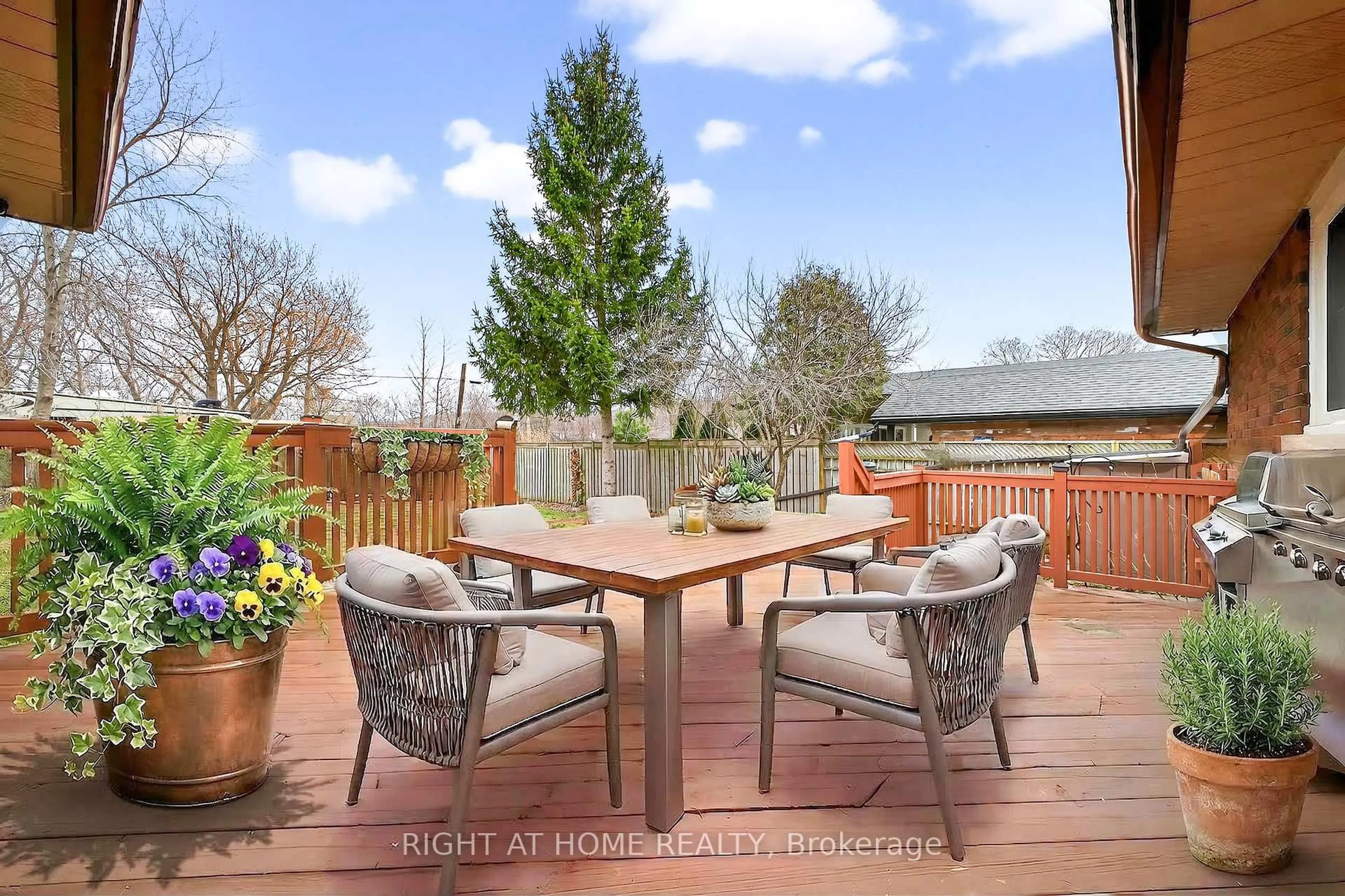 Patio, unknown for 226 Bel Air Ave, Hamilton Ontario L8E 5K2