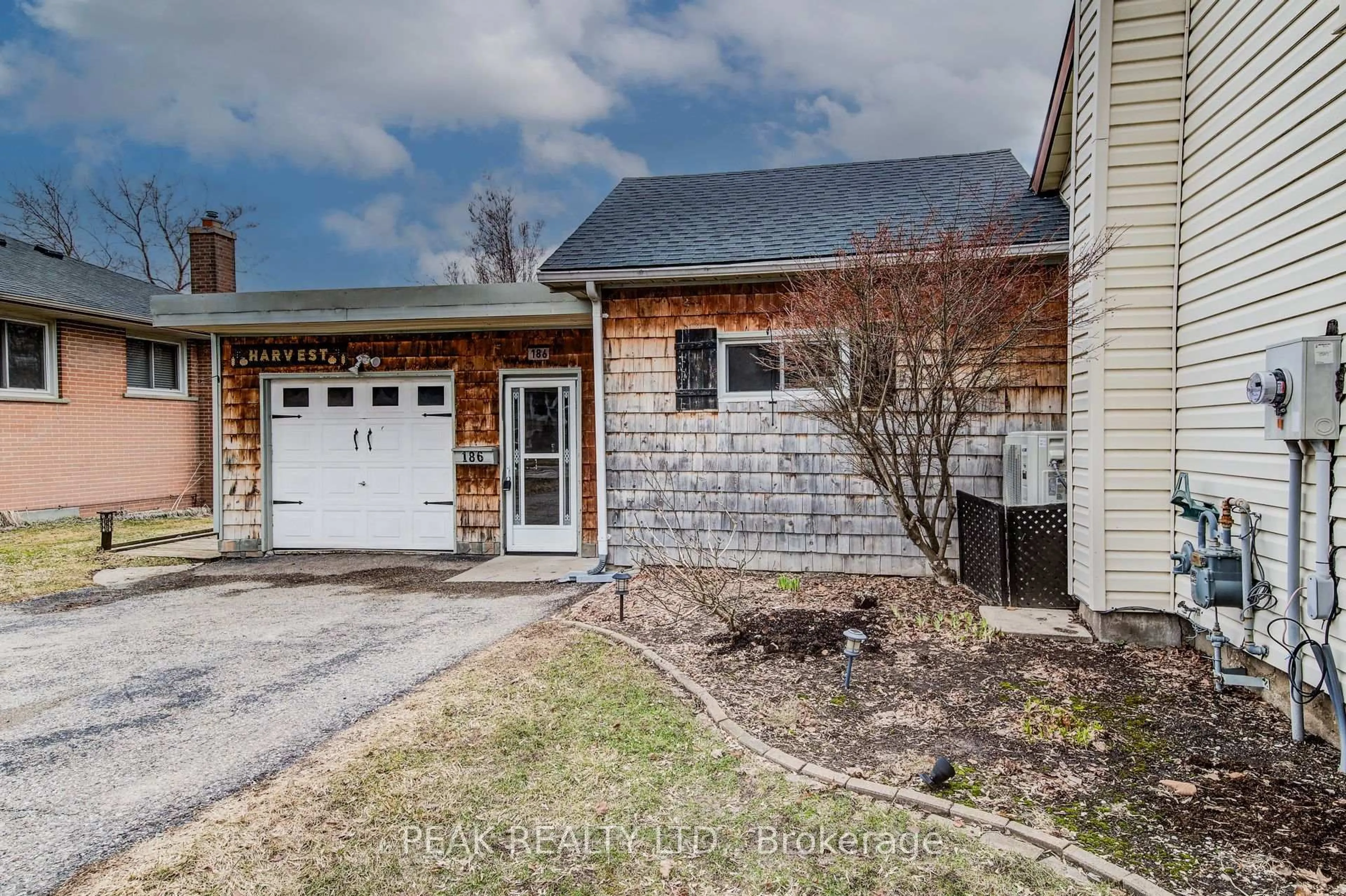 Home with brick exterior material, street for 186 Norwich Ave, Woodstock Ontario N4S 3V6