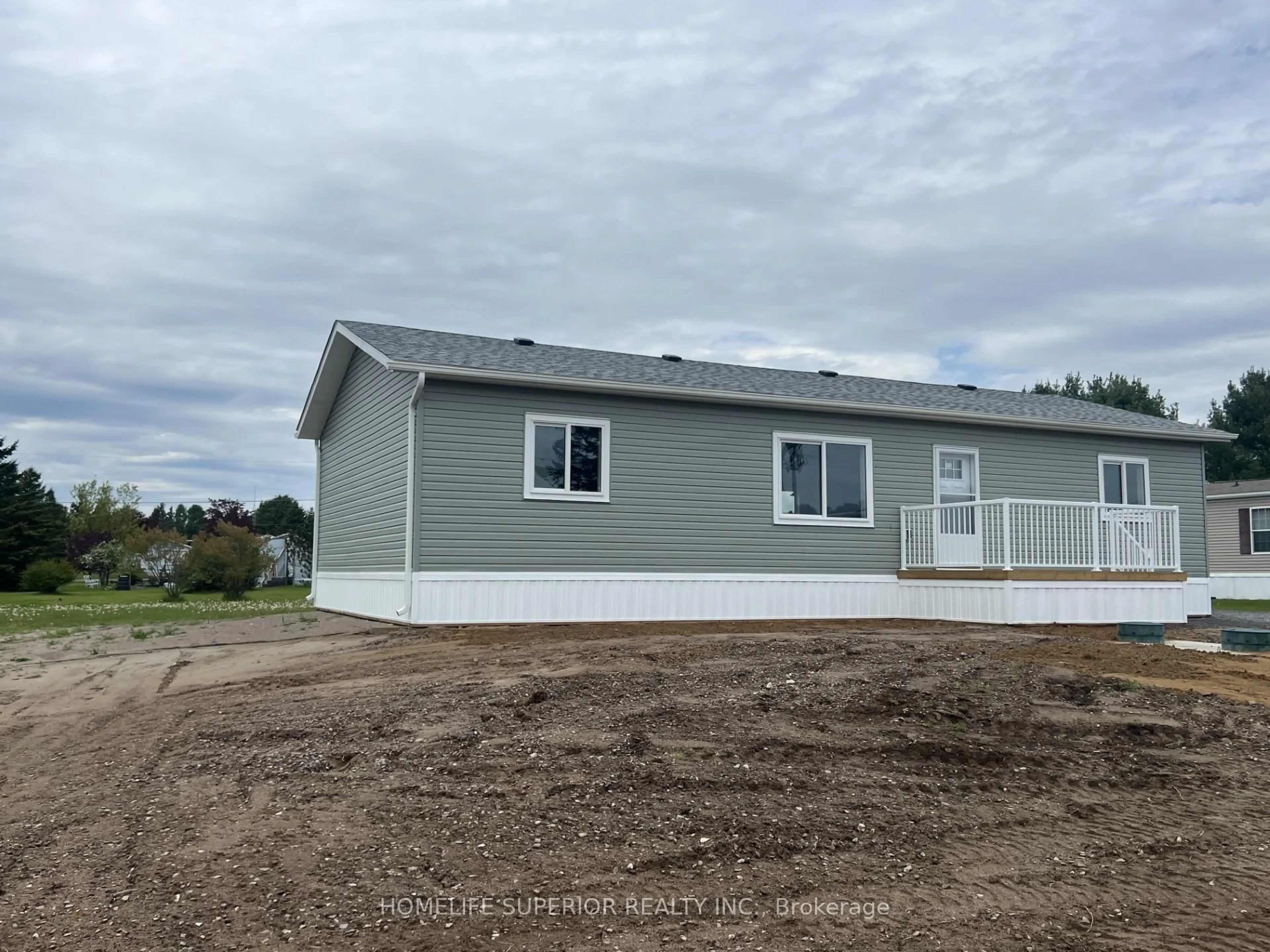 Home with vinyl exterior material, building for 60 Sama Park Rd, Havelock-Belmont-Methuen Ontario K0L 1Z0